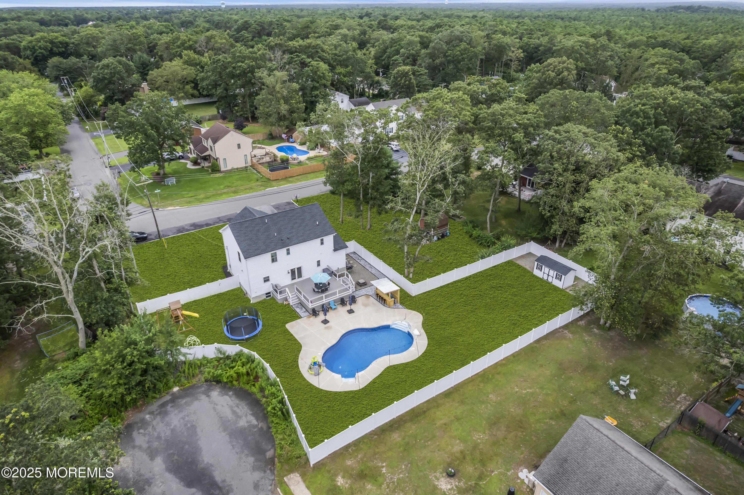 256 Elizabeth Avenue Image 3