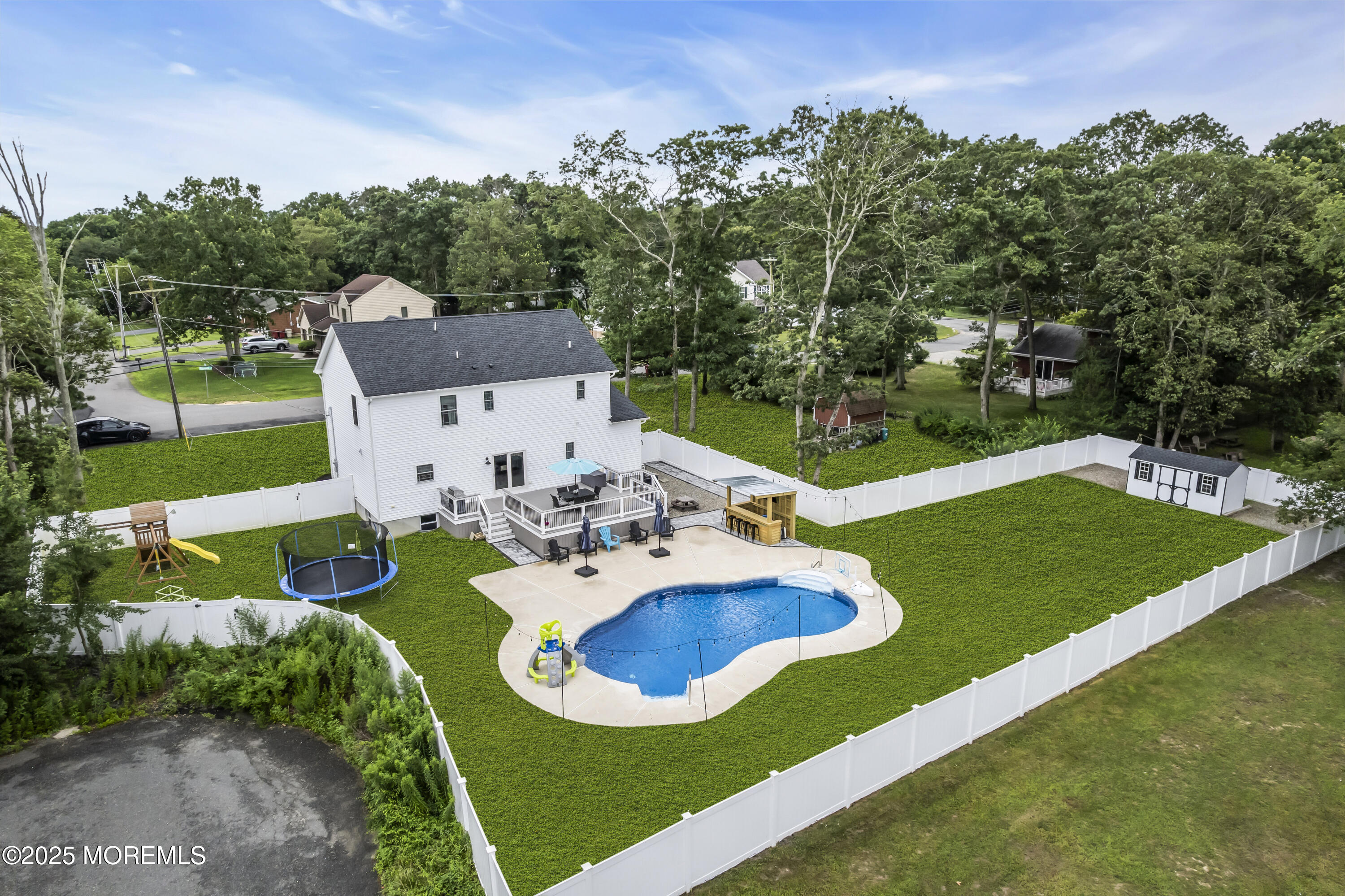 256 Elizabeth Avenue Image 4