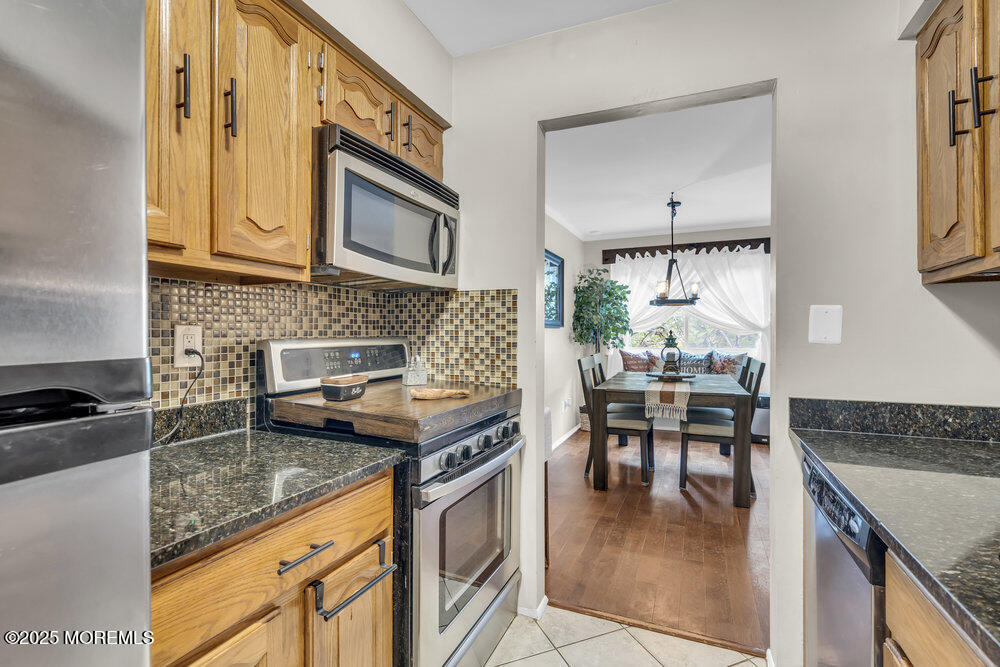 35 Laurie Court 210, Matawan, NJ, 07747 image 12
