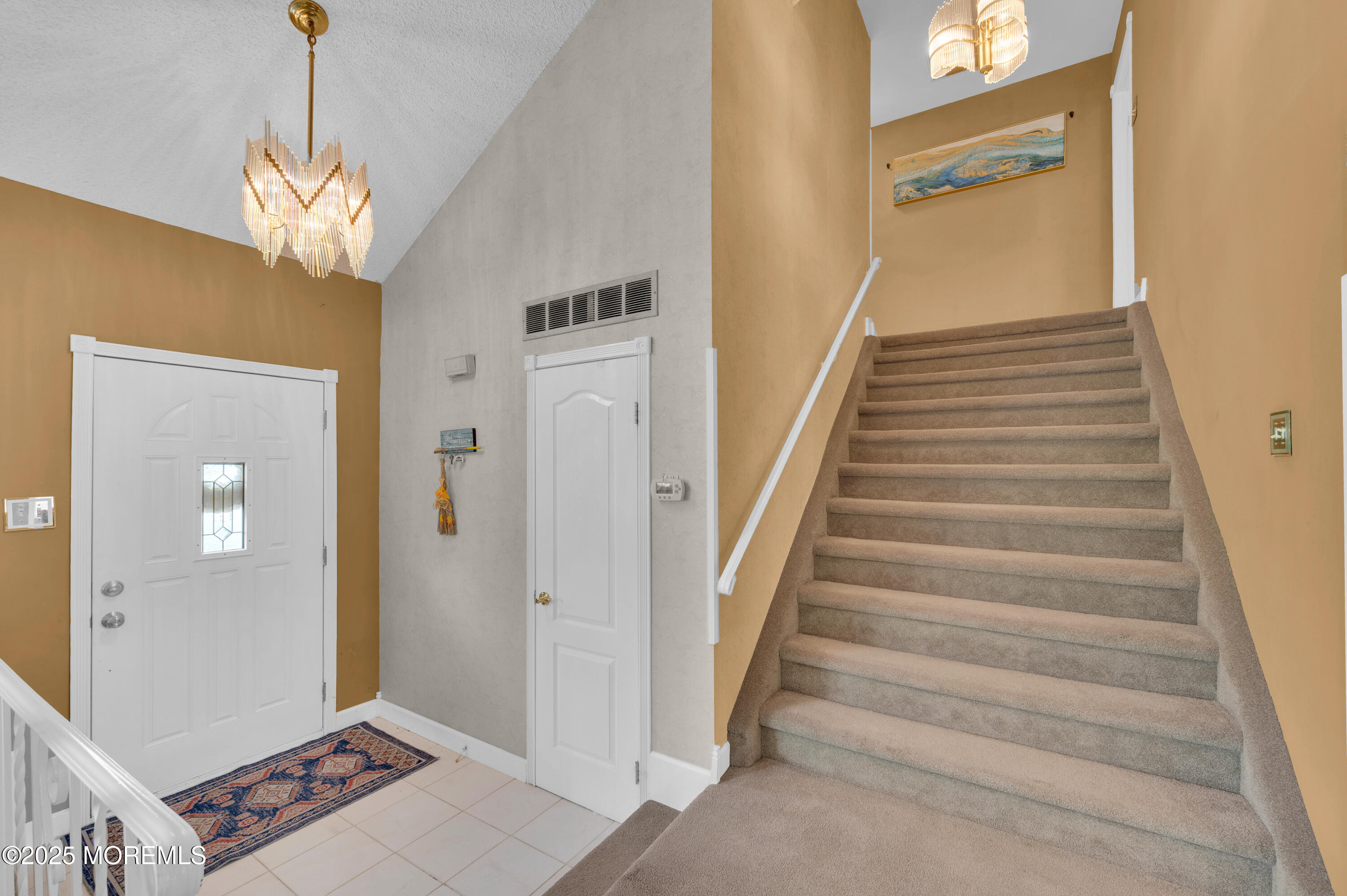 1095 Bandon Road Image 2