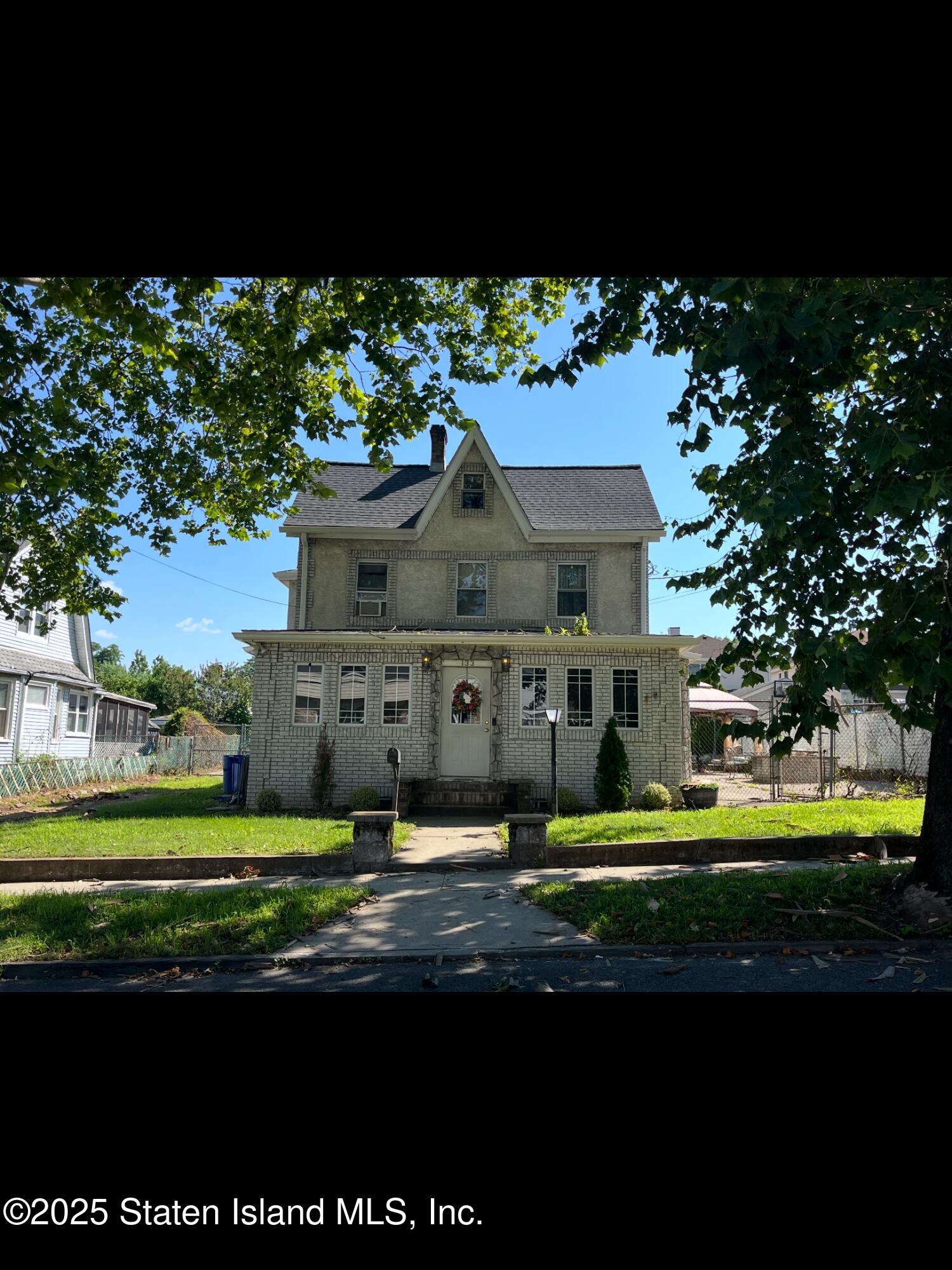 133 Fisher Avenue Image 2