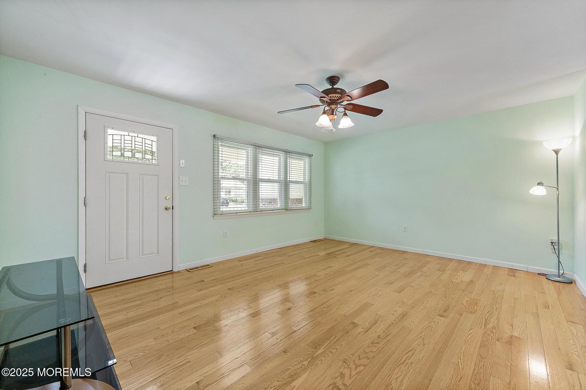 285 Matey Avenue Image 5