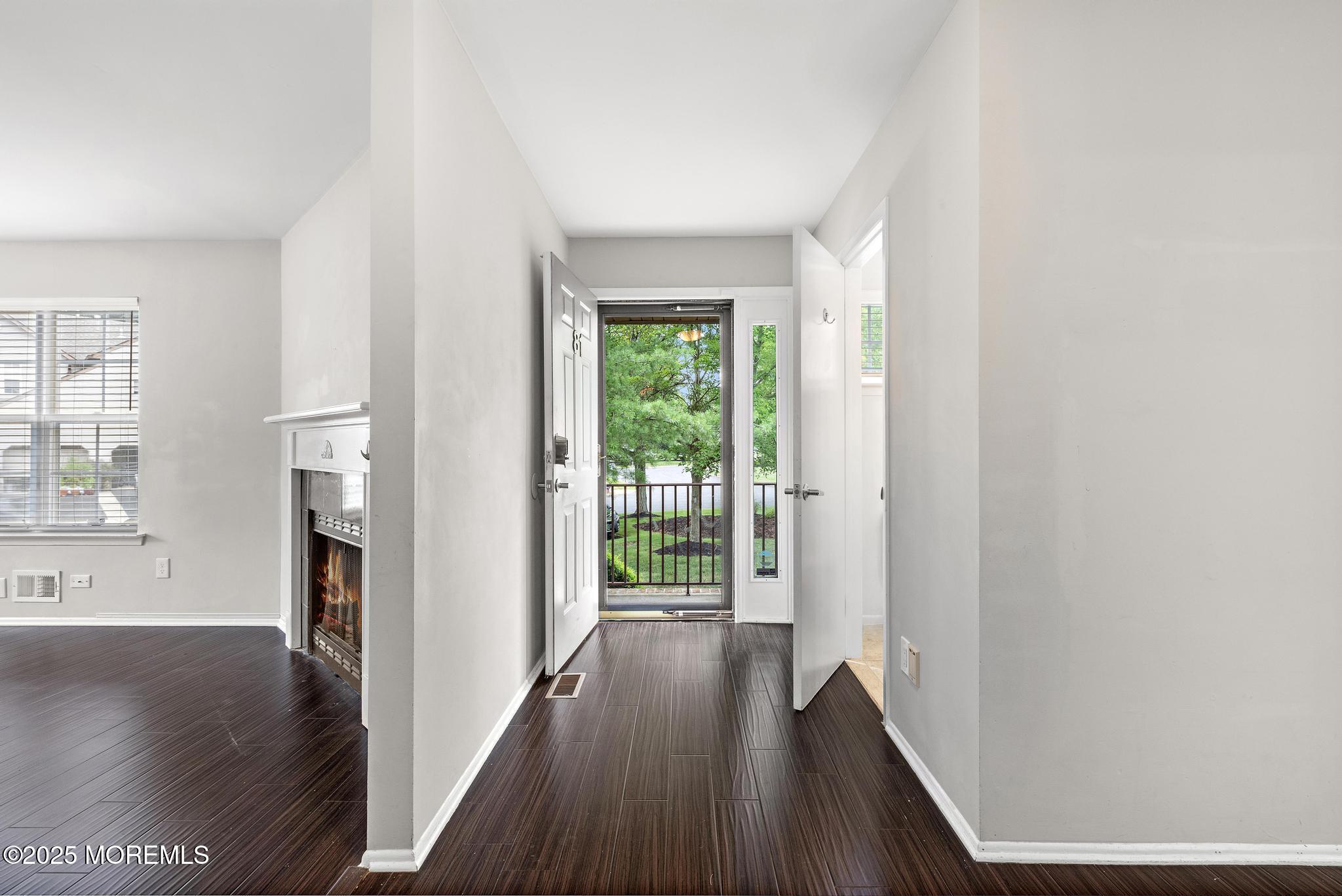 81 Atrium Way 8-1 Image 3