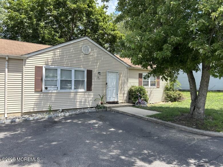 3B Primrose Lane Image 1