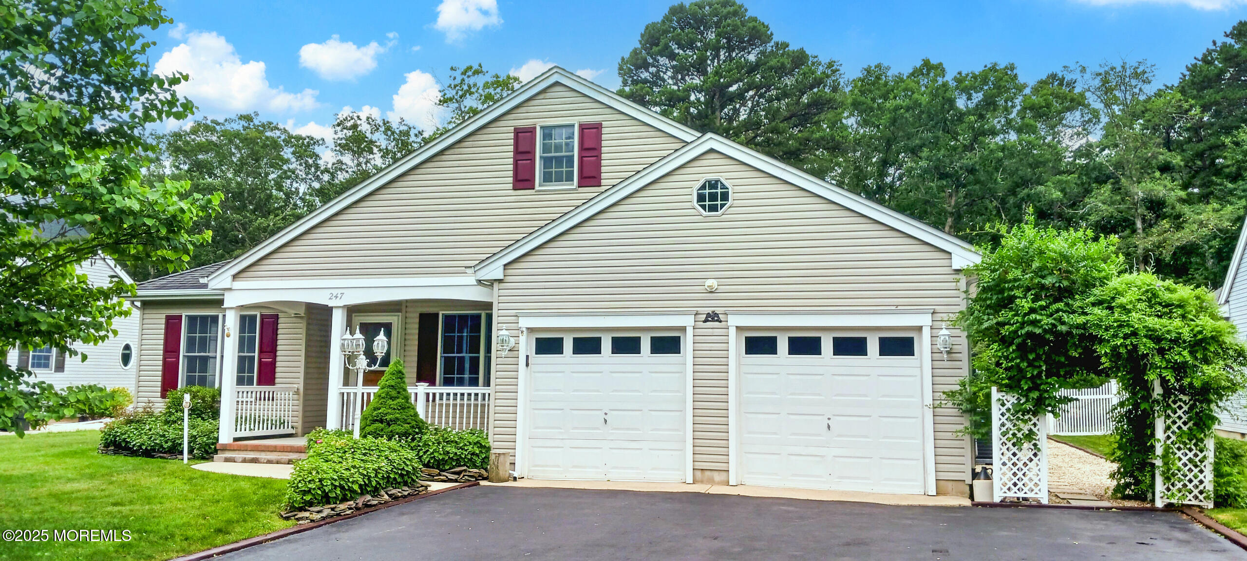 247 Hilliard Boulevard Image 2