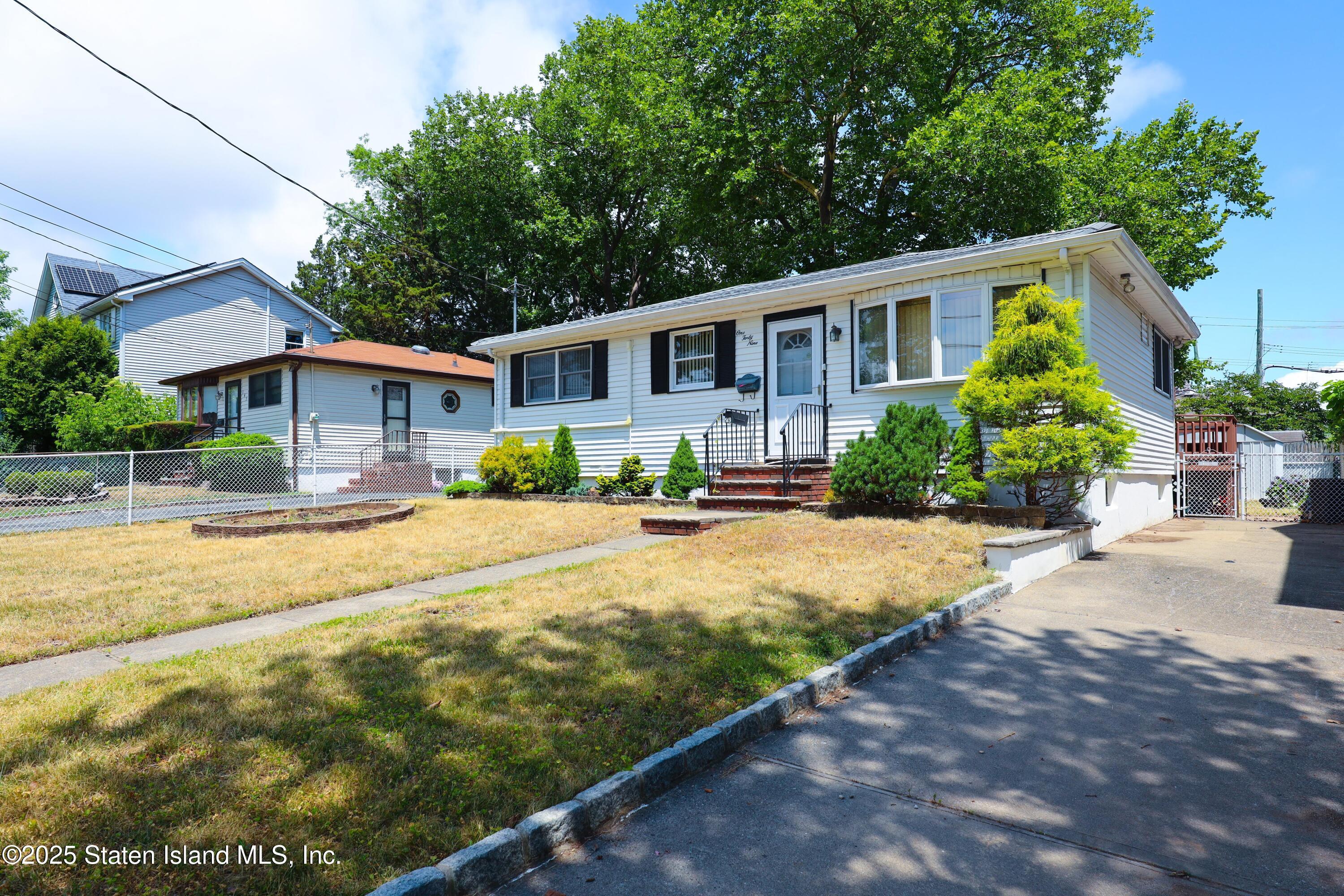 149 Hull Avenue Image 3