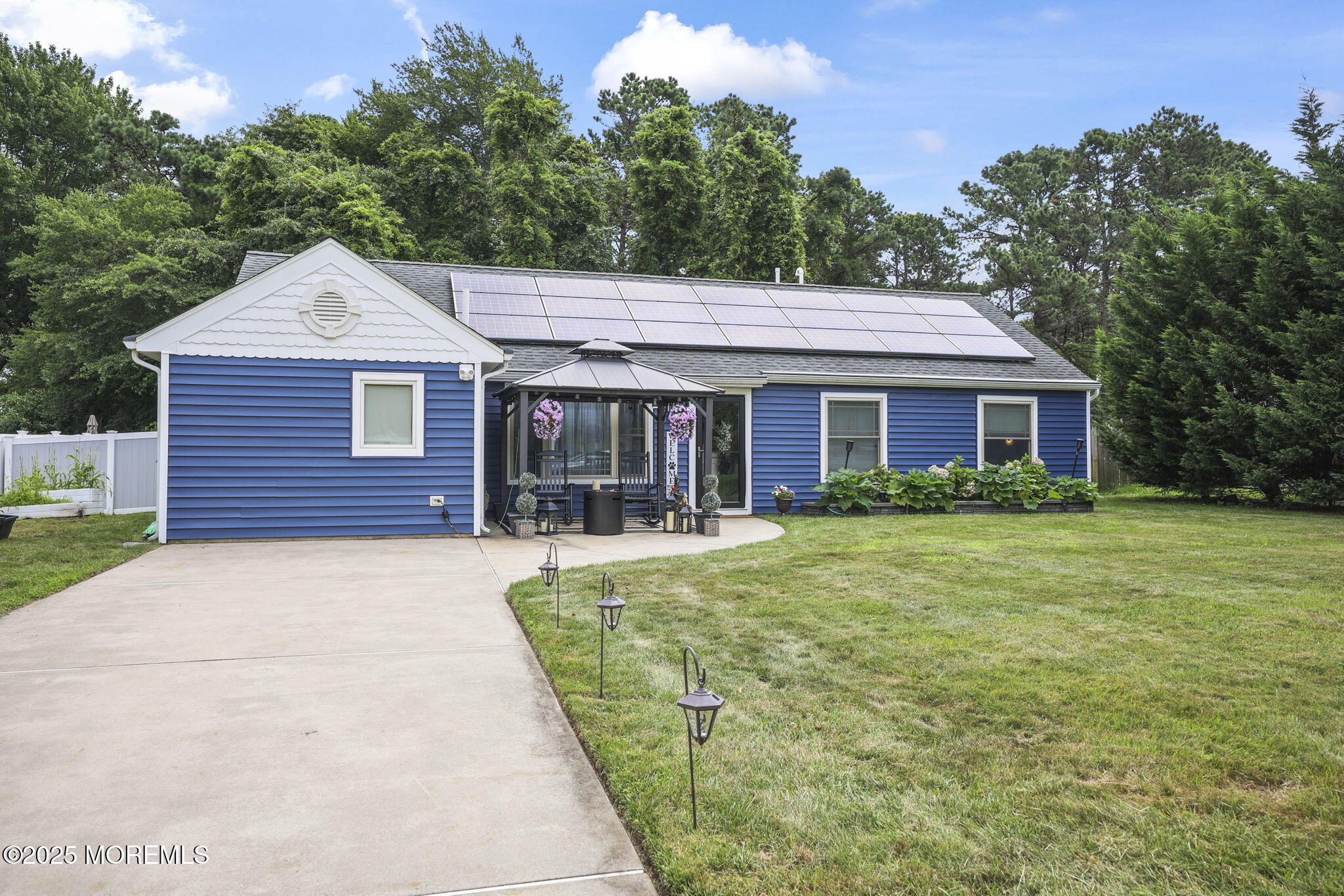 1035 Tralee Drive Image 3
