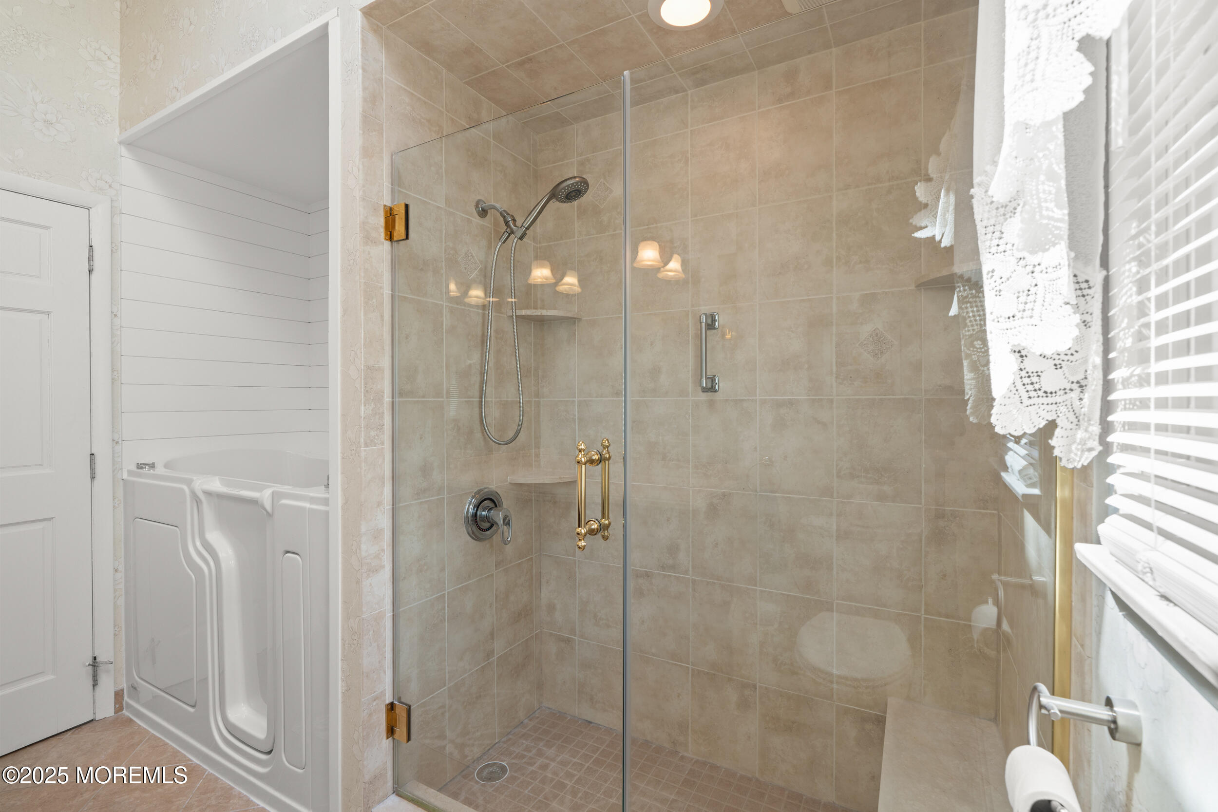 229 Delaware Avenue, Oakhurst, NJ, 07755 image 28