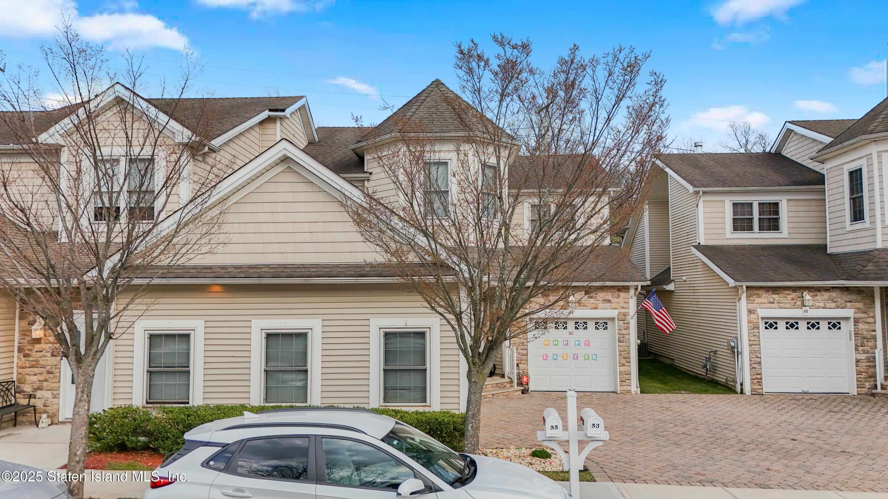53 Topside Lane, Staten Island, NY, 10309
