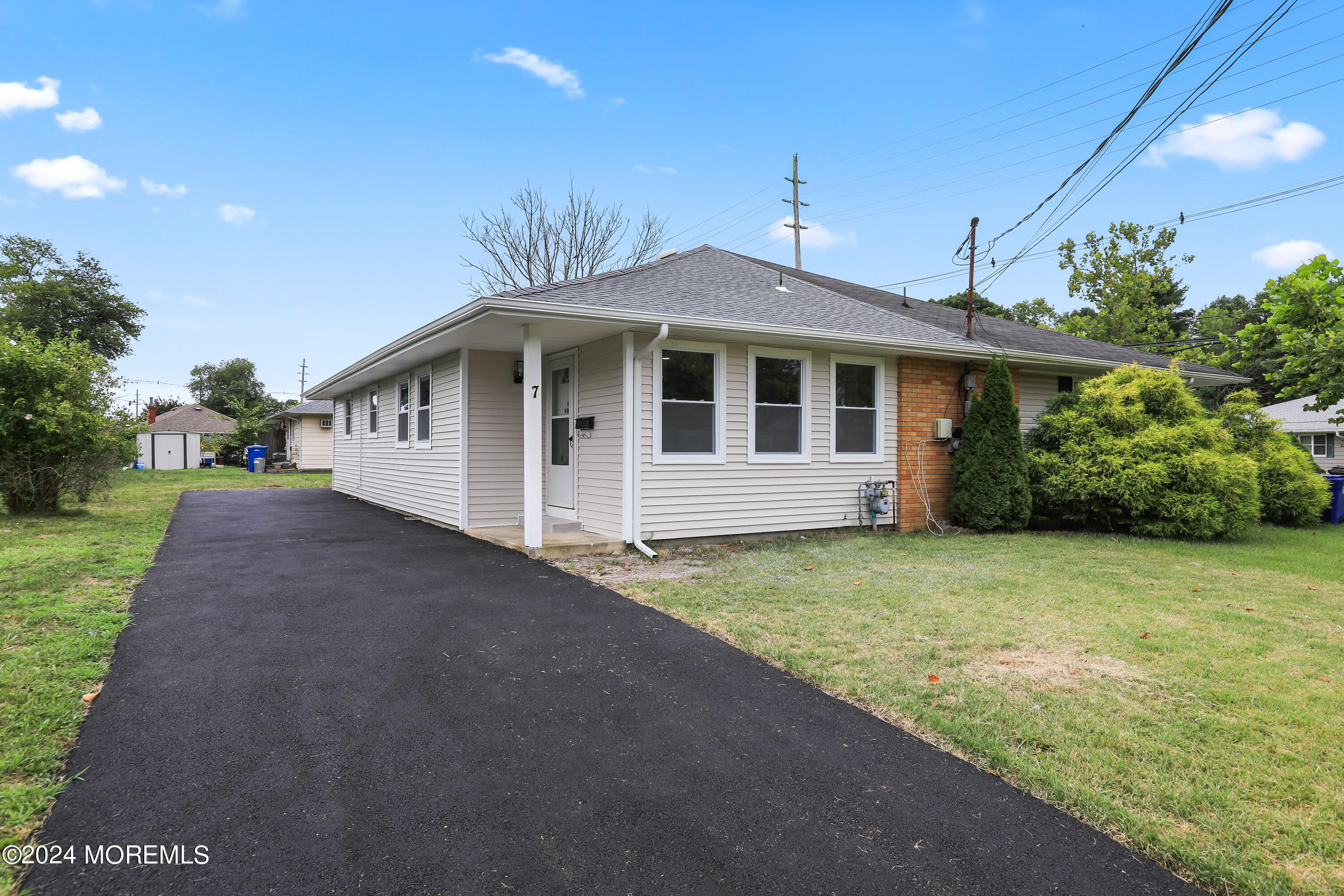 7 St Moritz Place, Toms River, NJ, 08753