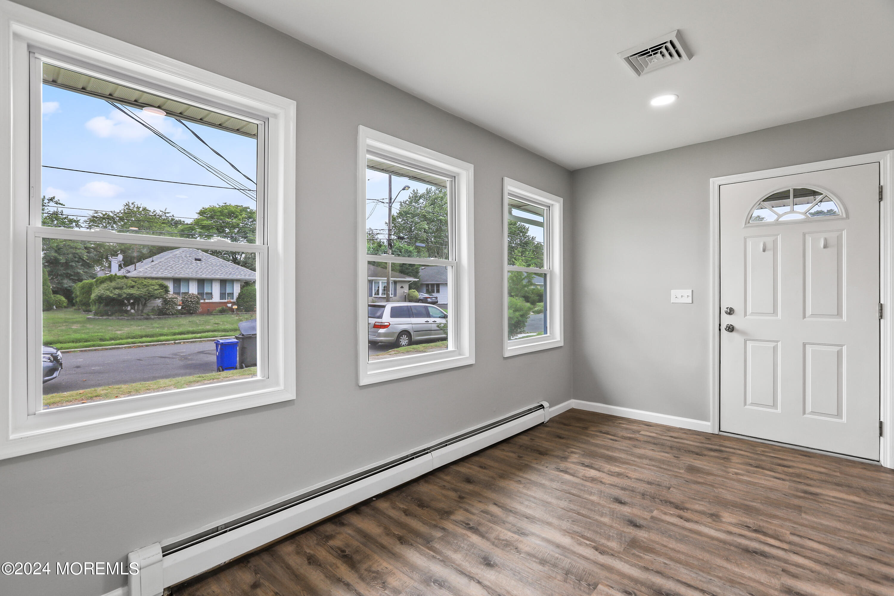 7 St Moritz Place Image 4