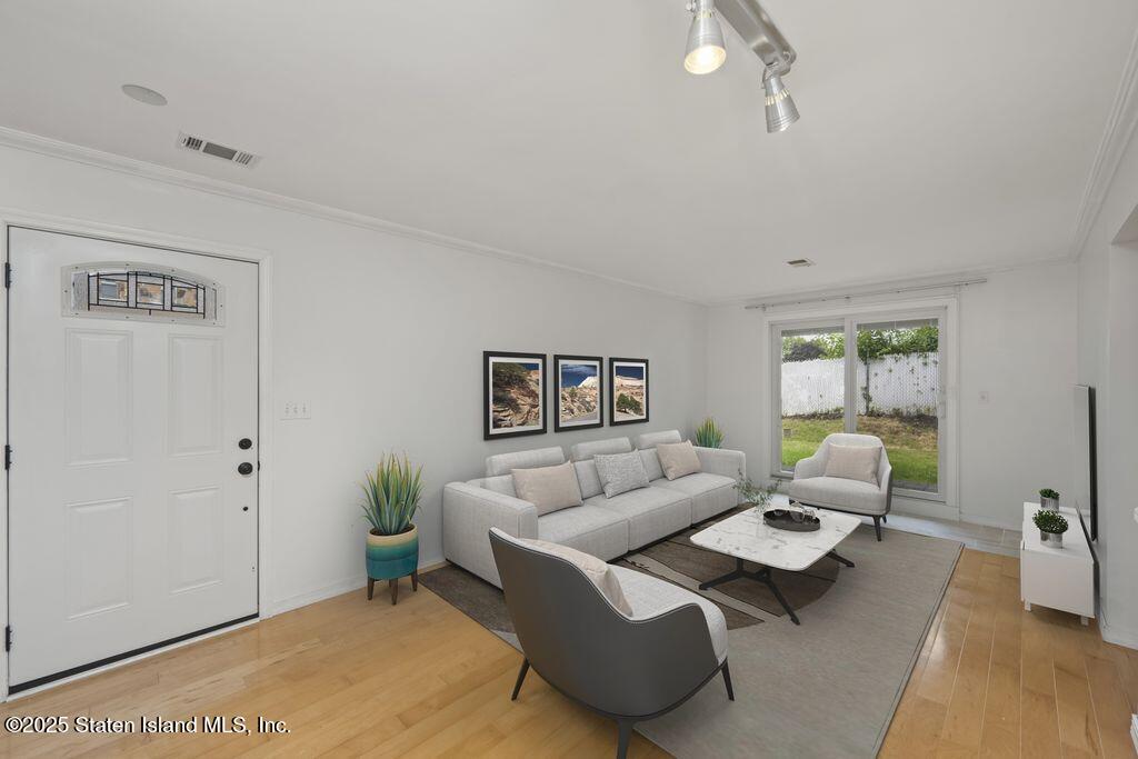 33 Bradley Court A Image 3