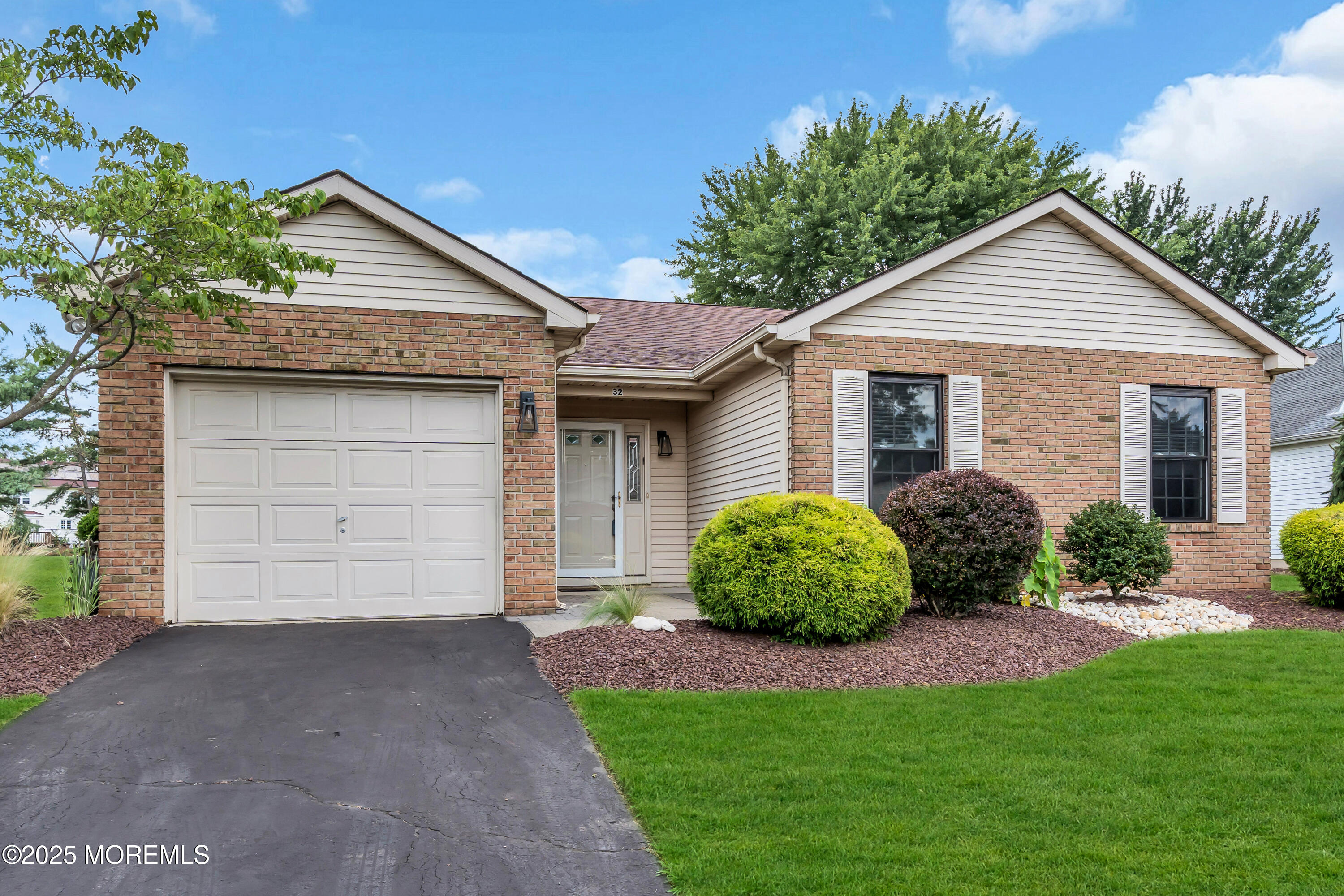 32 Peasley Drive Image 2