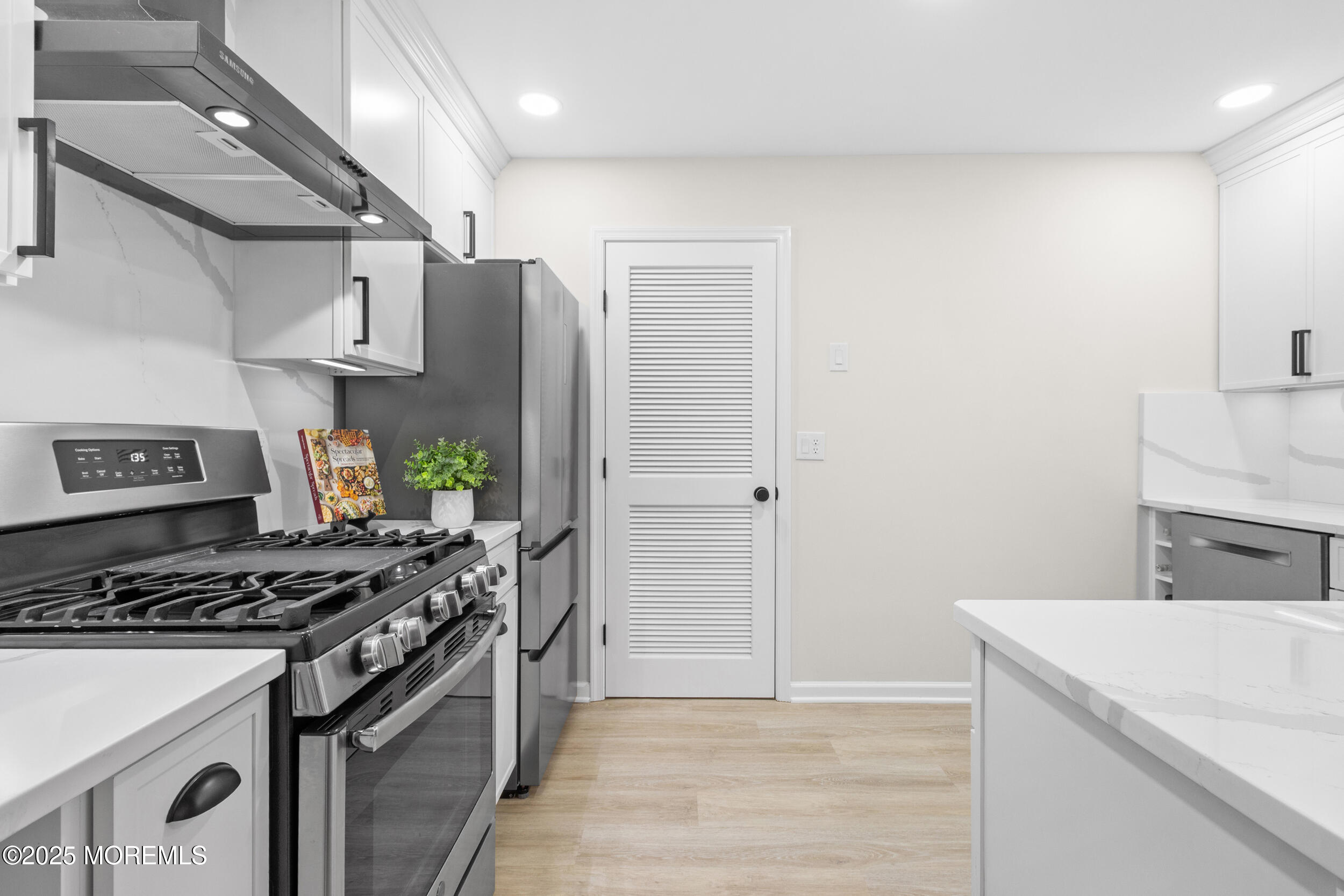 8 Juneau Court, Tinton Falls, NJ, 07712 image 10