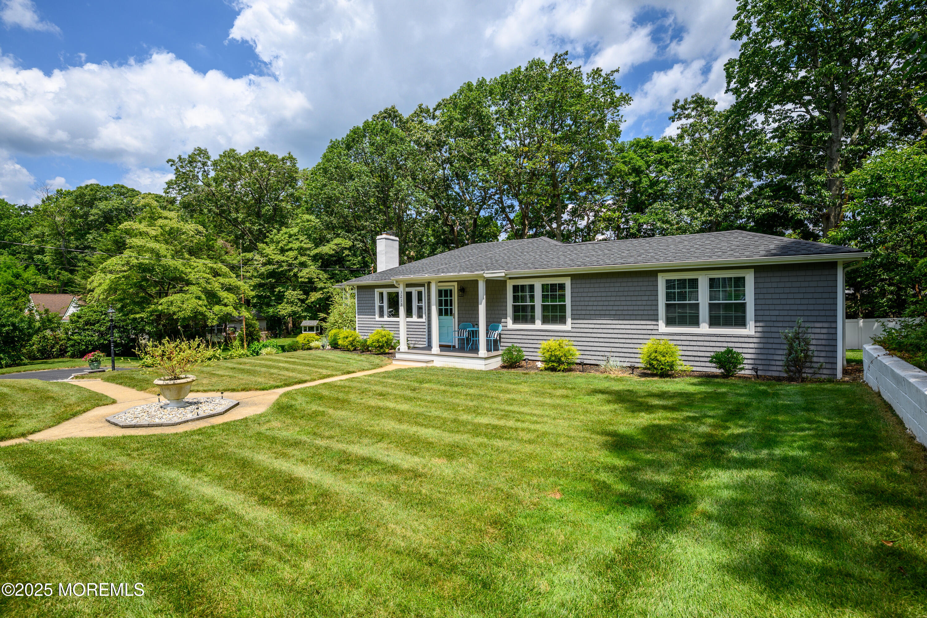 3213 Ridgewood Road Image 2
