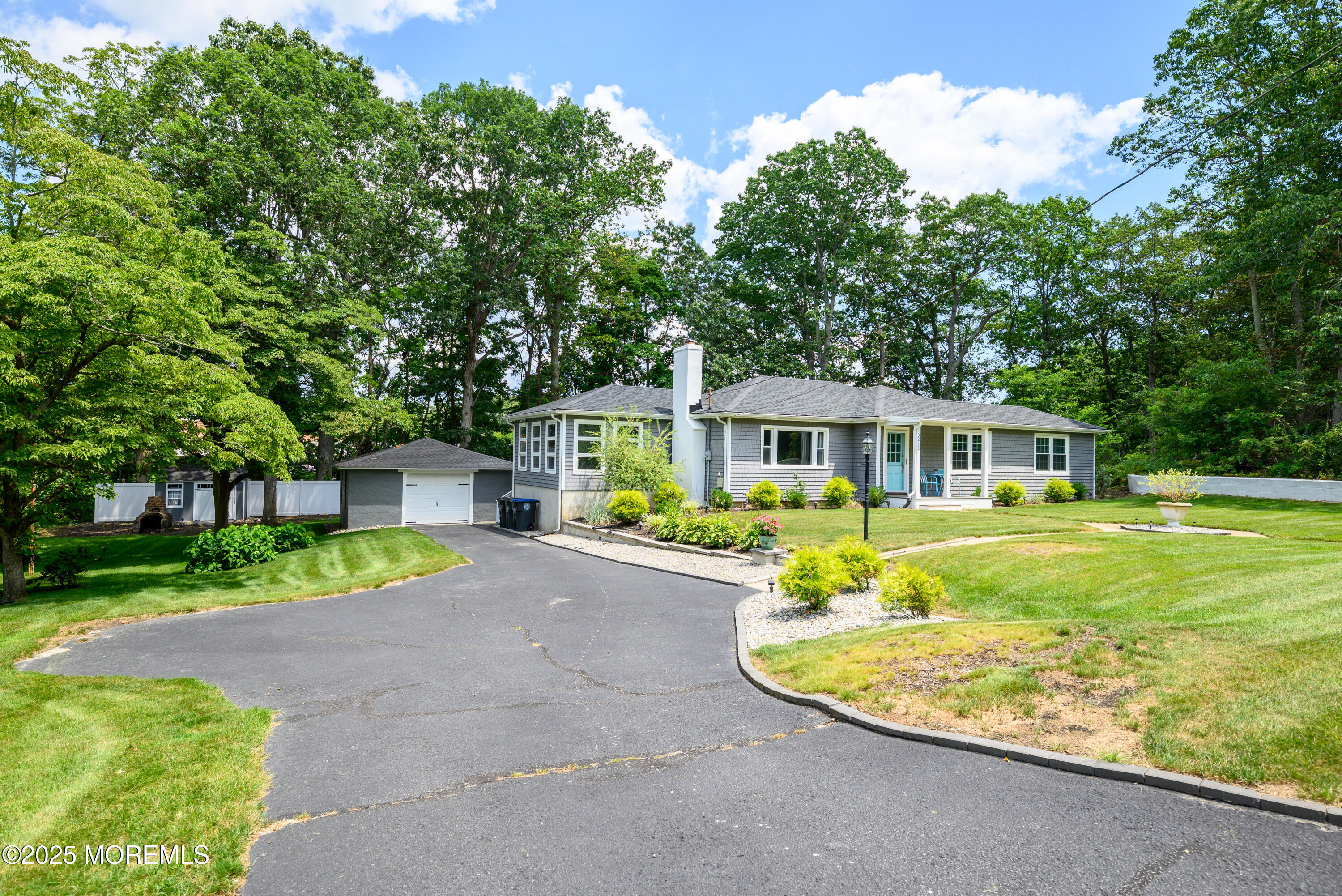 3213 Ridgewood Road Image 4