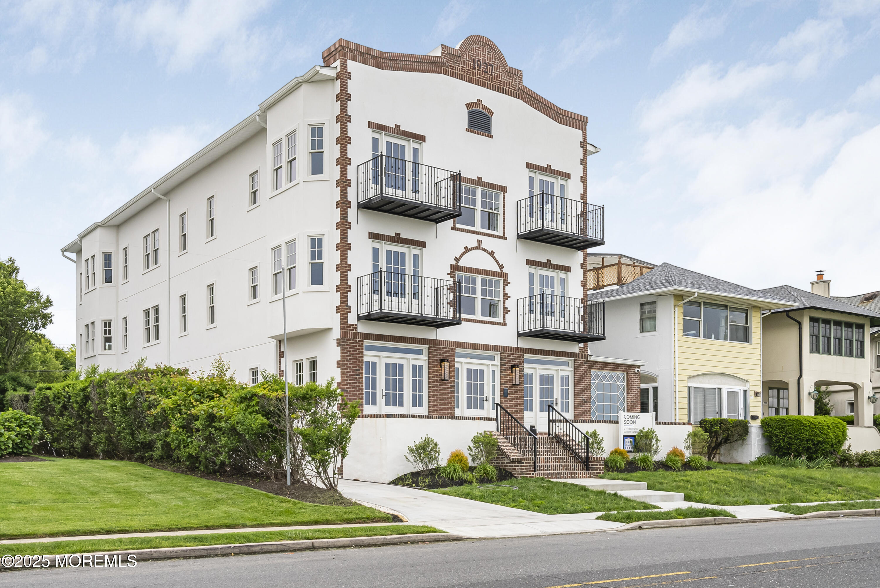 205 Edgemont Drive, Loch Arbour Village, NJ, 07711