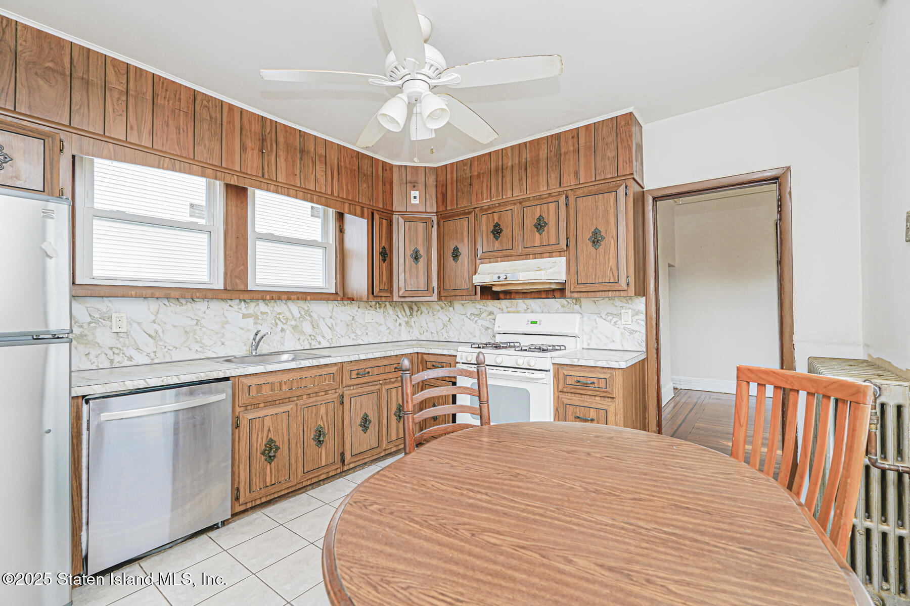 18 St. Mary\'S Avenue, Staten Island, NY, 10305 image 16