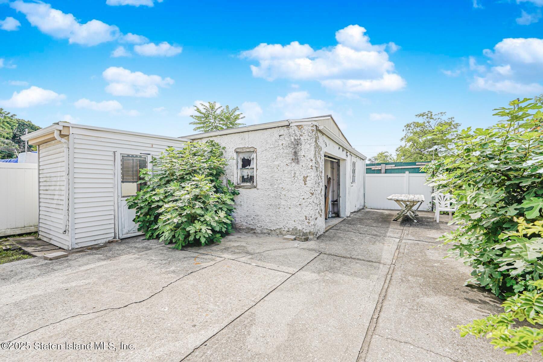 18 St. Mary\'S Avenue, Staten Island, NY, 10305 image 27