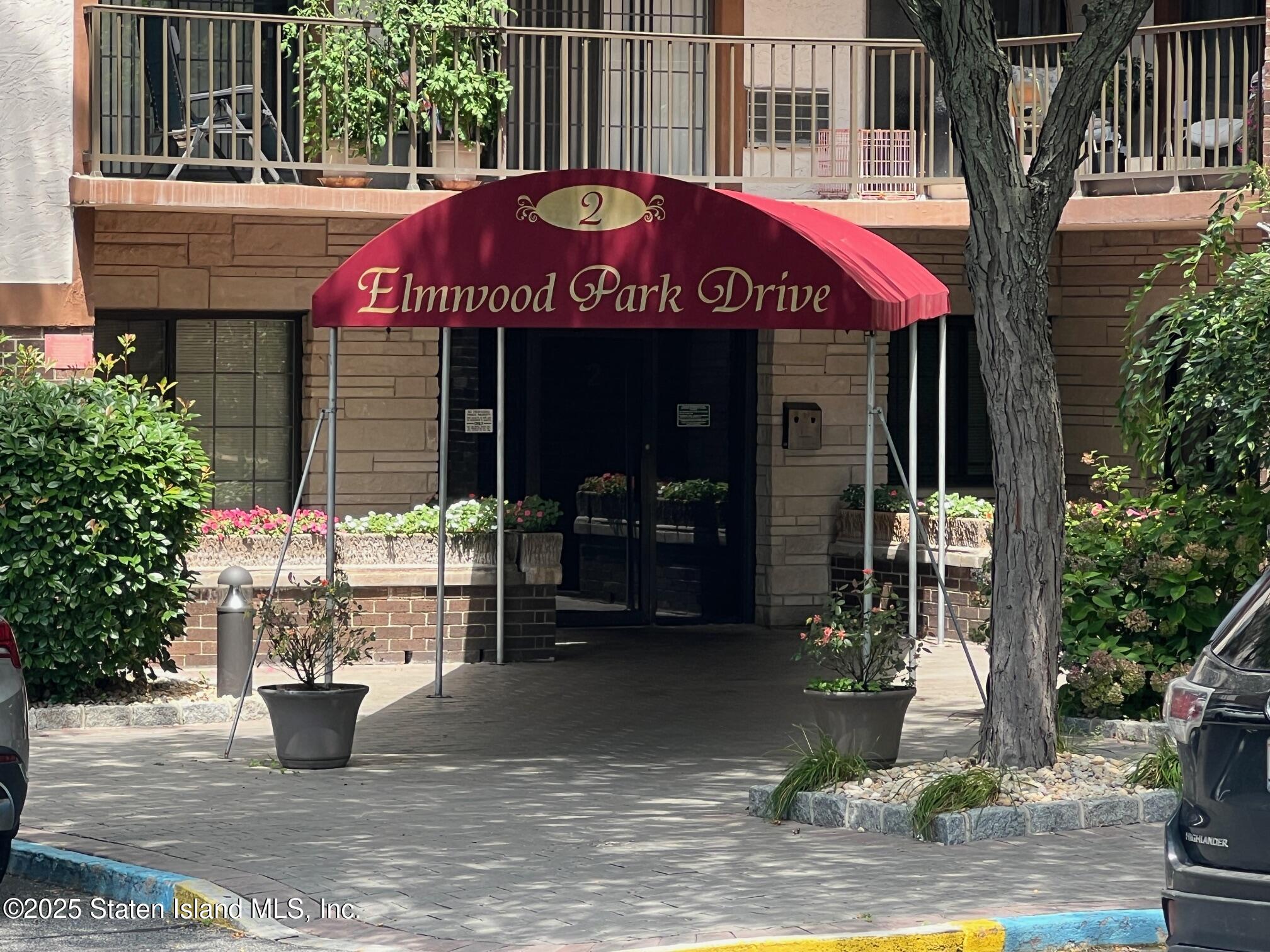 2 Elmwood Park Drive 610 Image 2