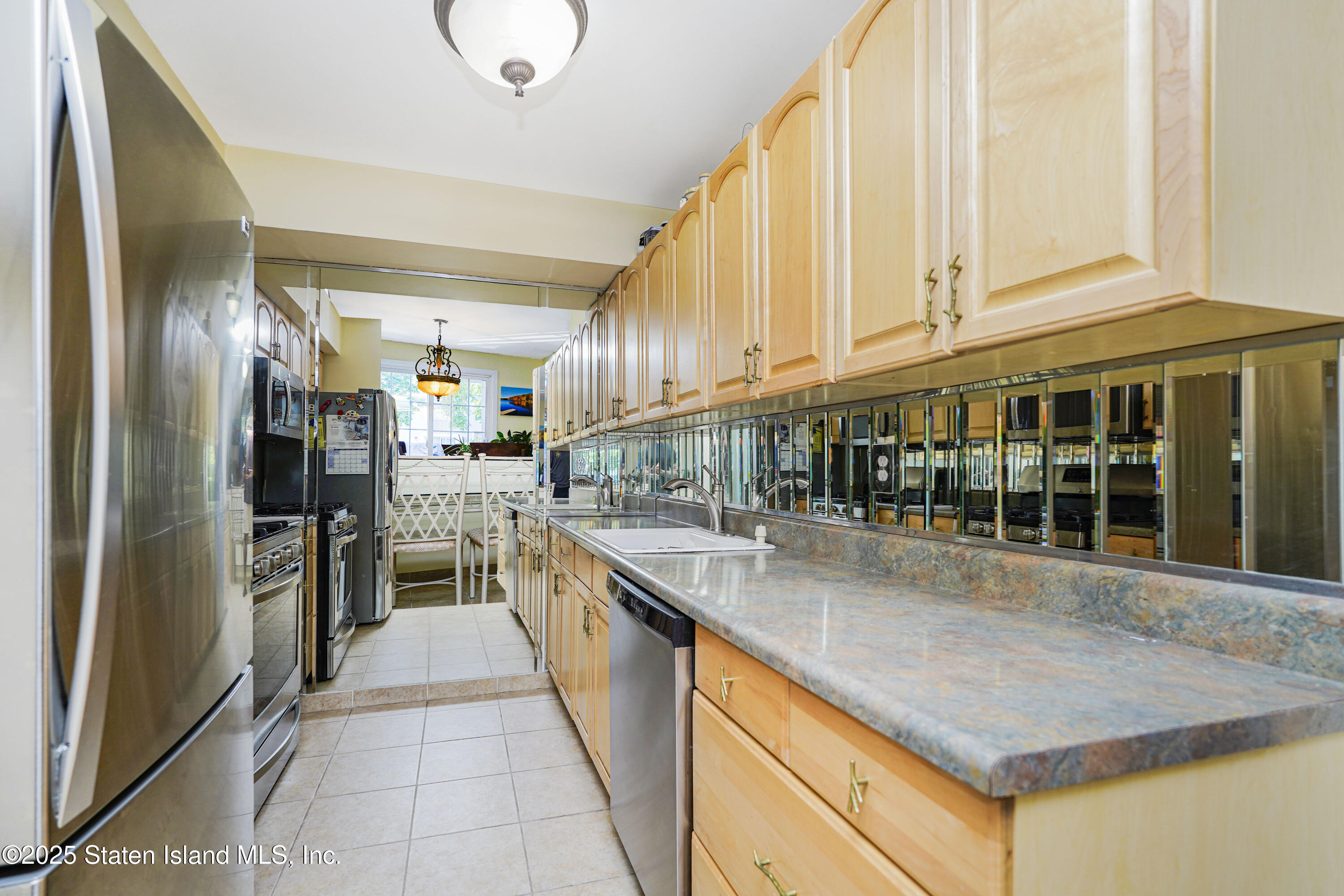 34 Country Drive, Staten Island, NY, 10314 image 9