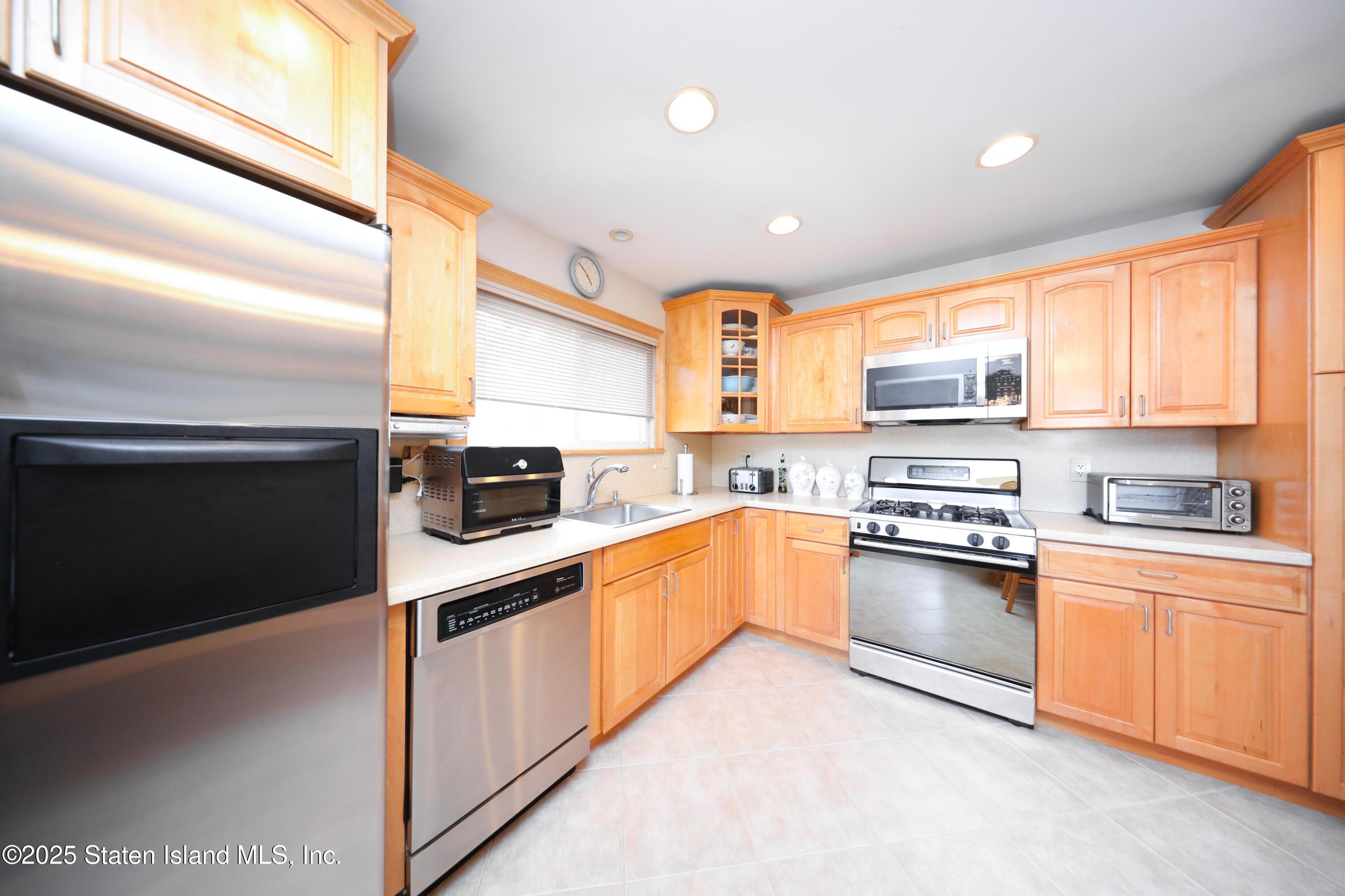 20 Toddy Avenue, Staten Island, NY, 10314 image 16