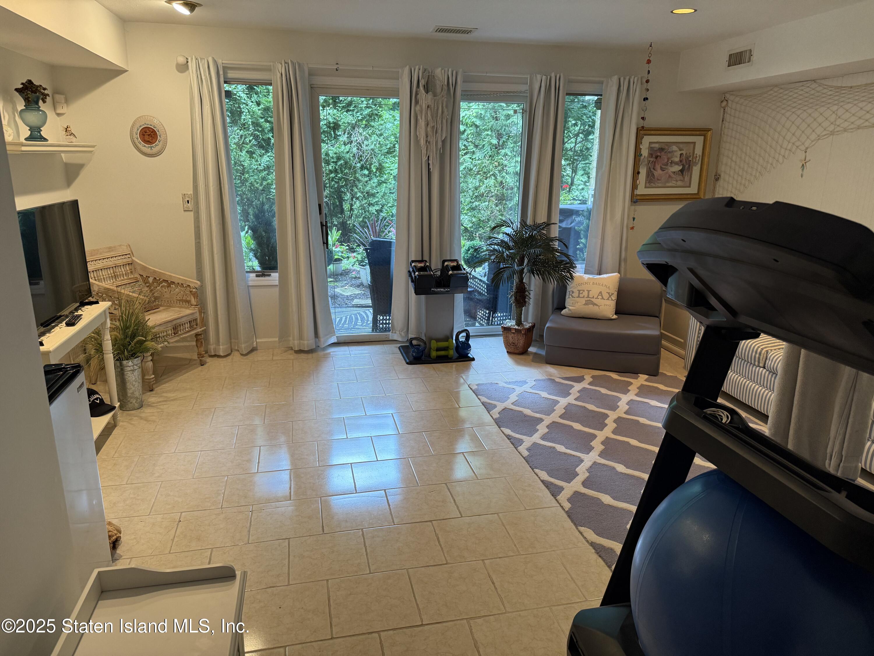 109 Commodore Drive, Staten Island, NY, 10309 image 7