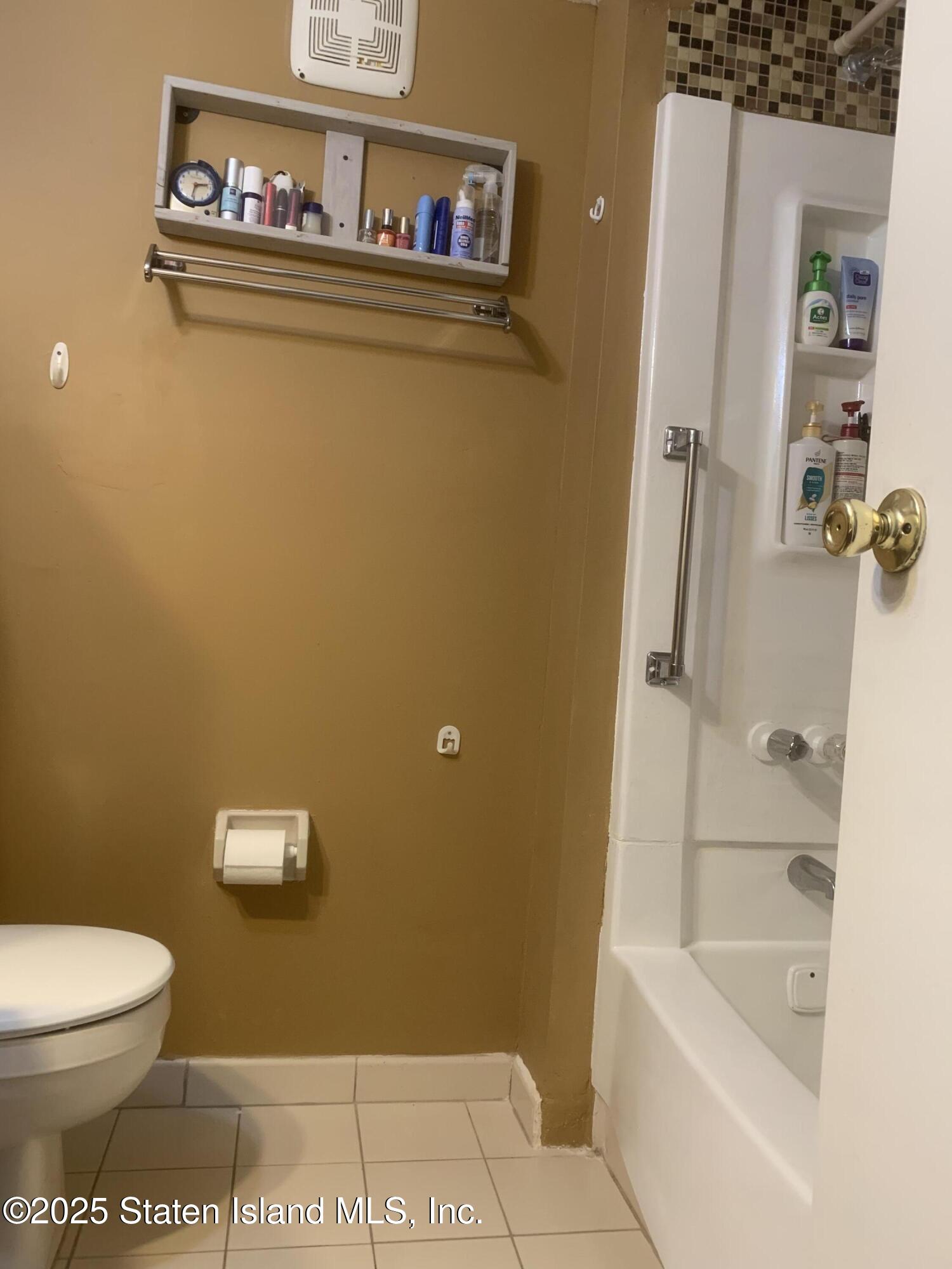 56 Saturn Lane, Staten Island, NY, 10314 image 10