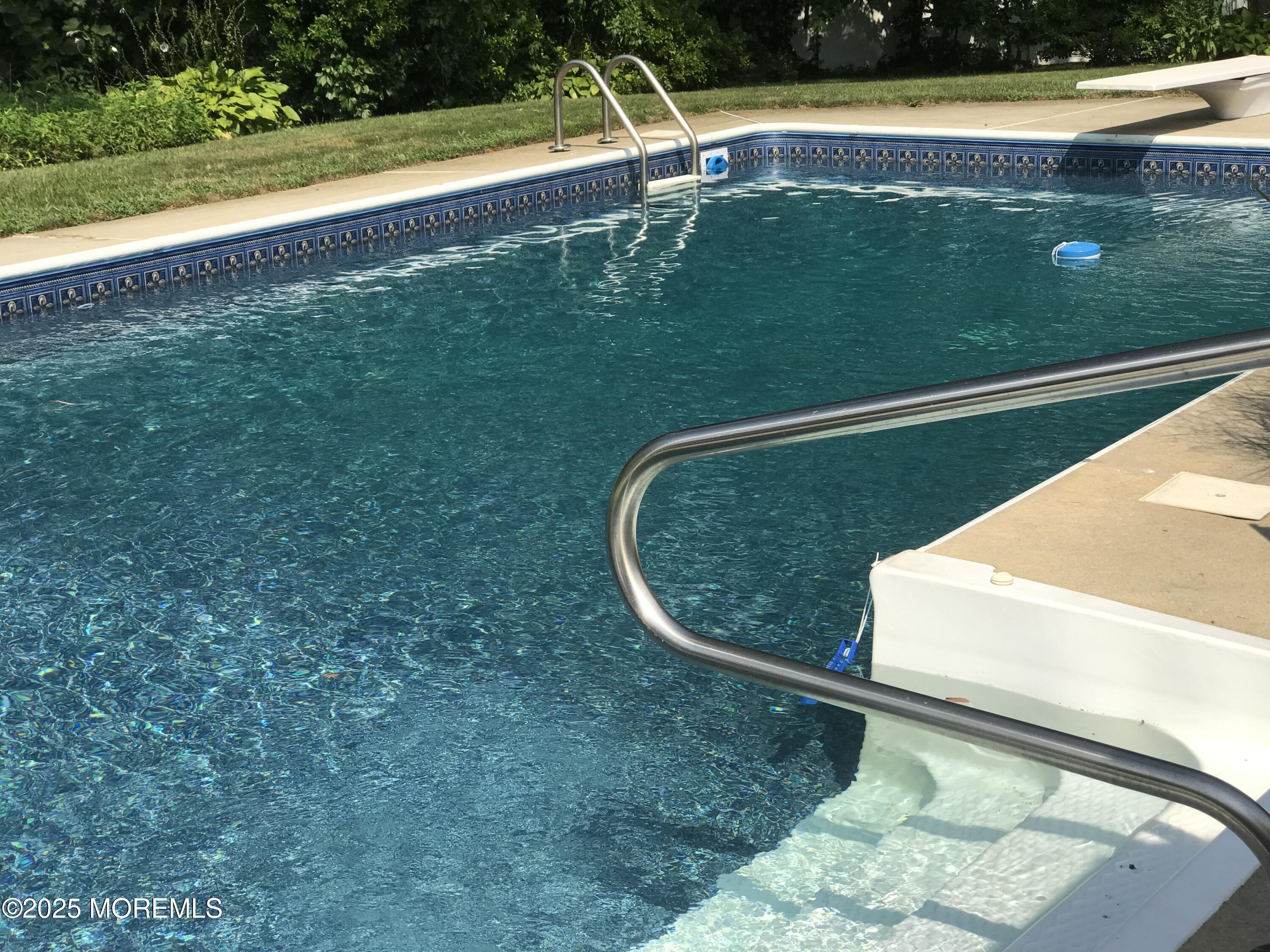 1171 Laurel Drive Image 3