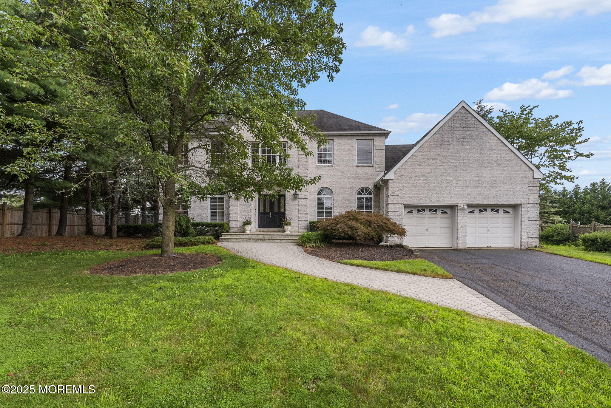 195 Bernard Drive Image 1