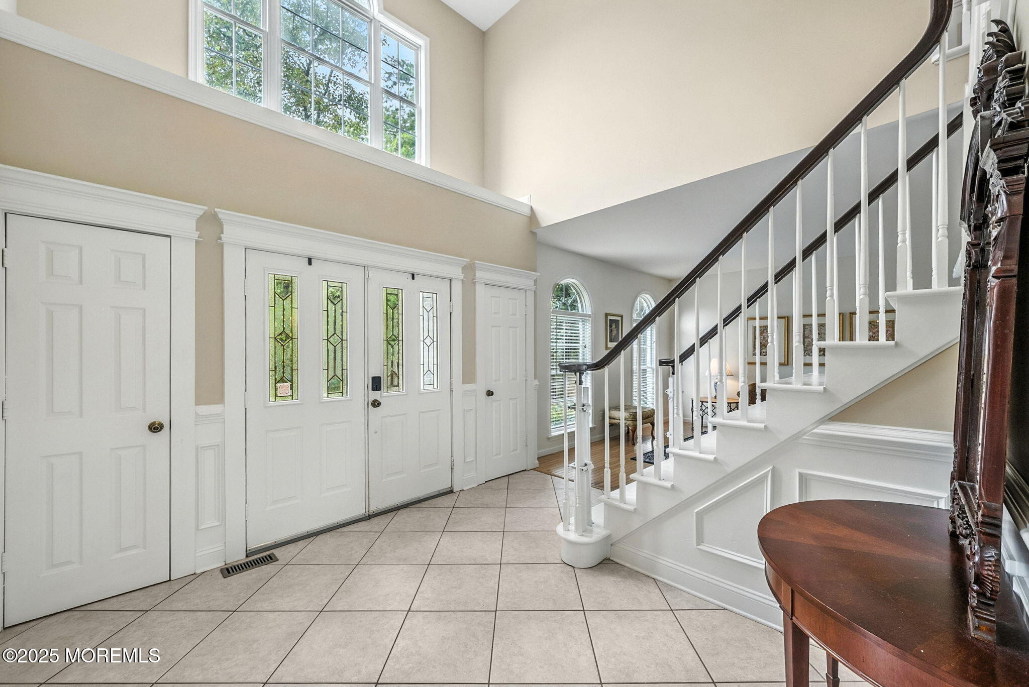 195 Bernard Drive Image 3