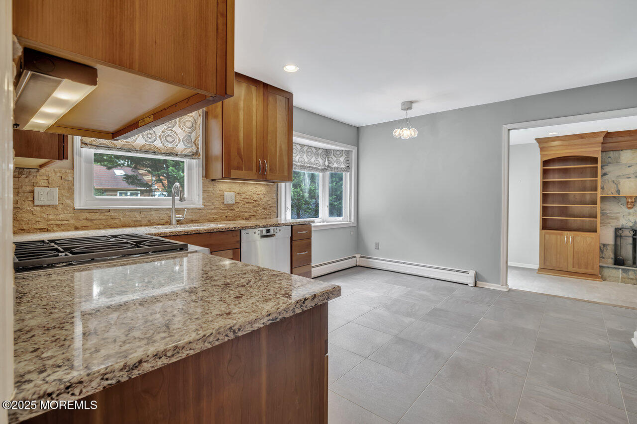14 Wayland Drive Image 5