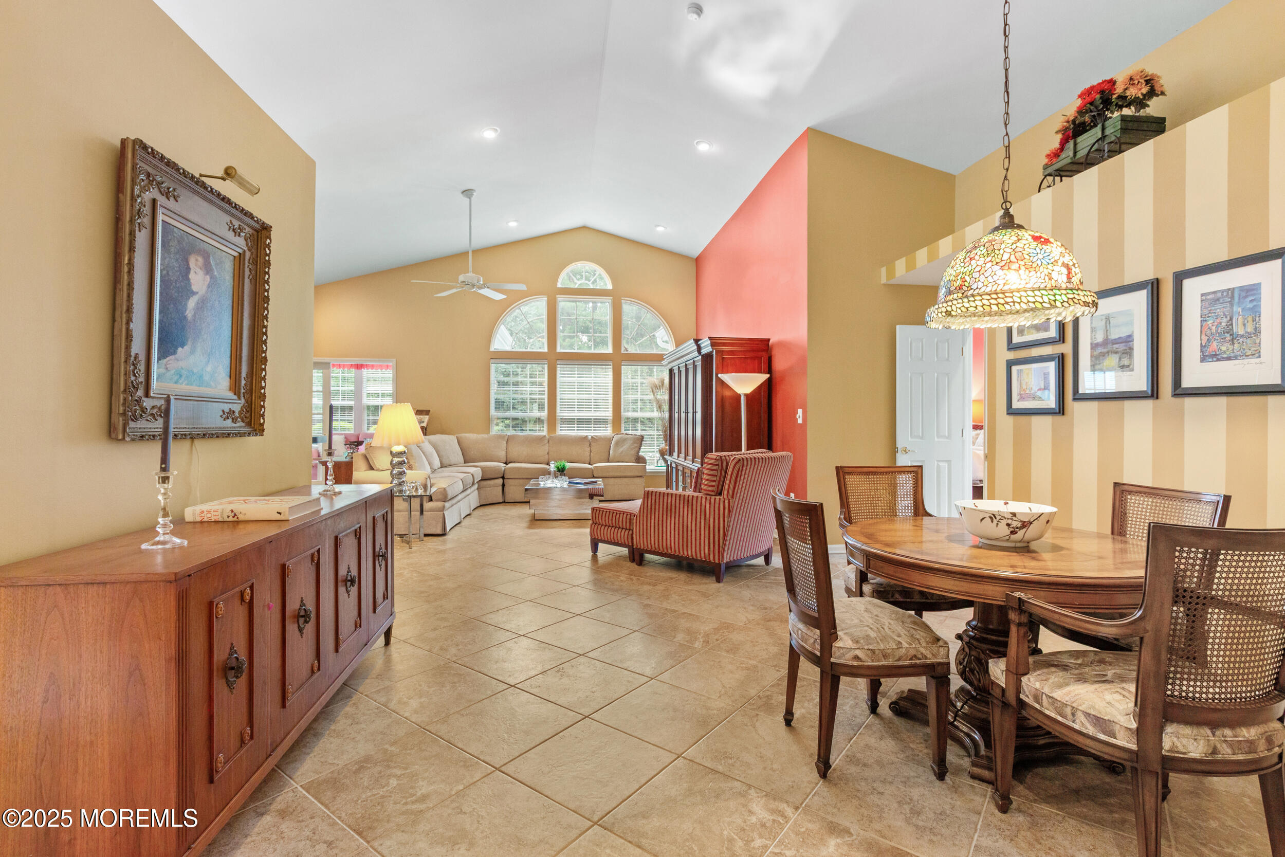 95 Gables Way Image 4