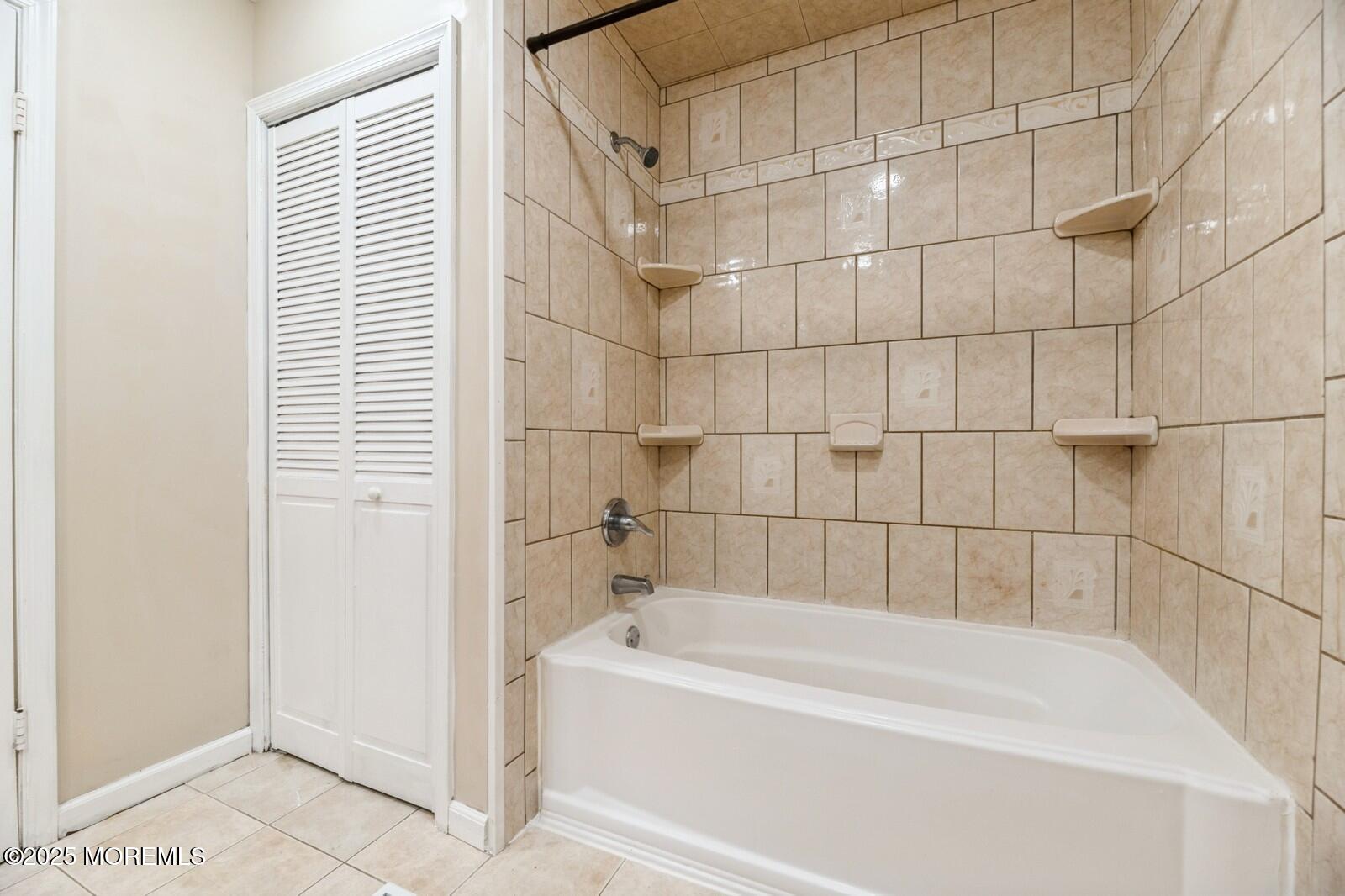 7 Sloop Sq, Freehold, NJ, 07728 image 15