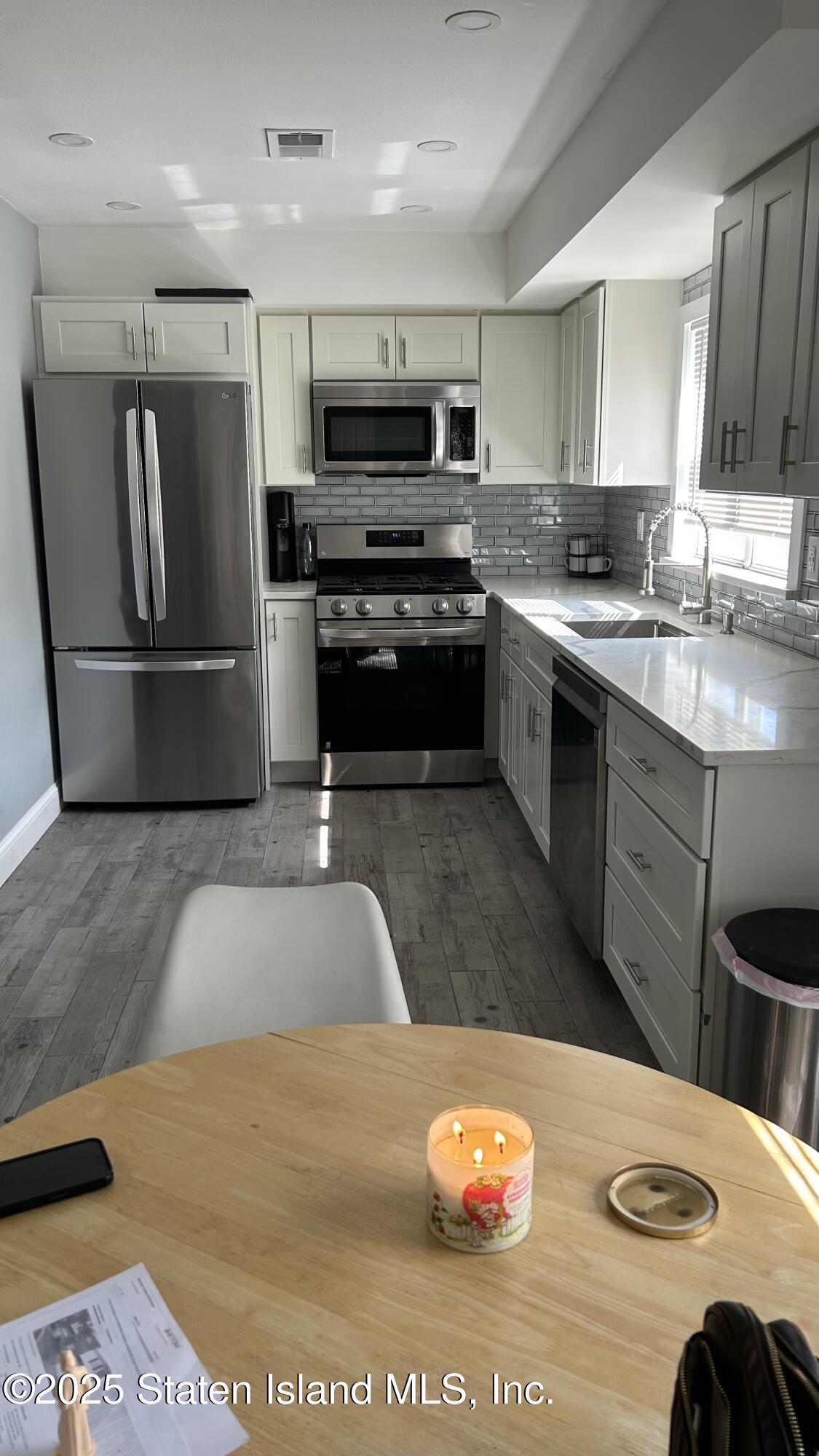 546 Buchanan Avenue B Image 5