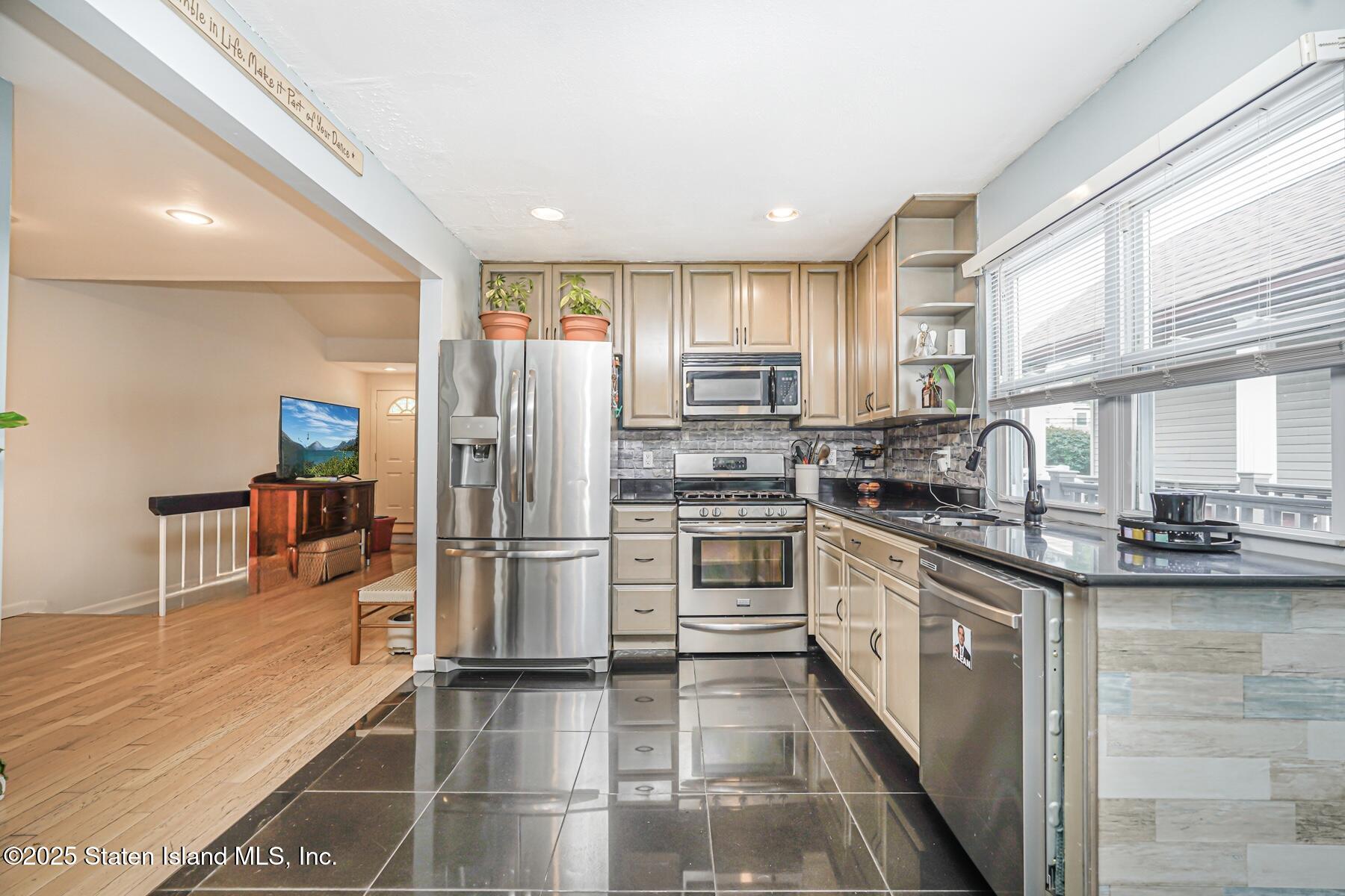 216 Annadale Road, Staten Island, NY, 10312 image 9