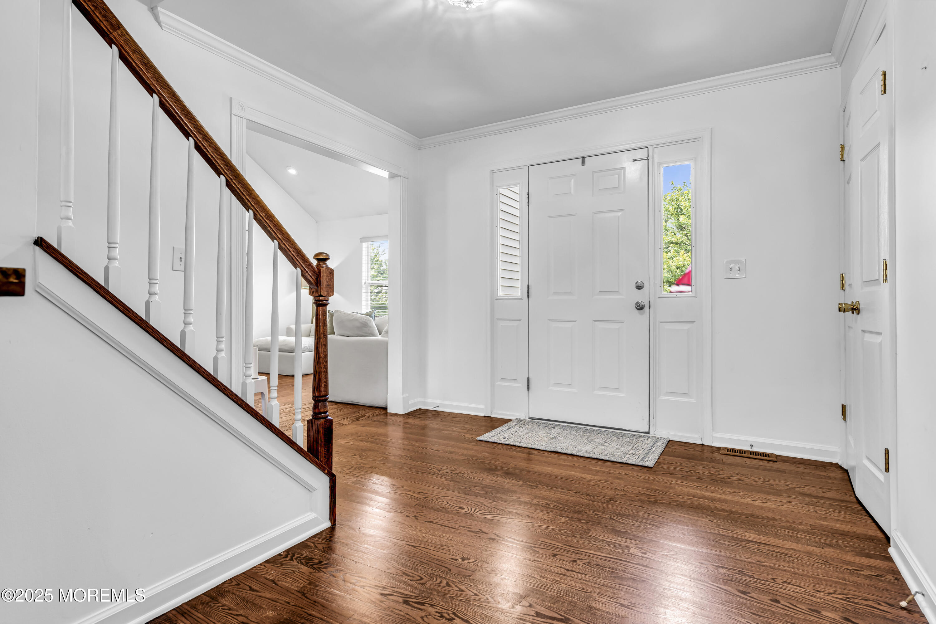 5 Maxim Court Image 4