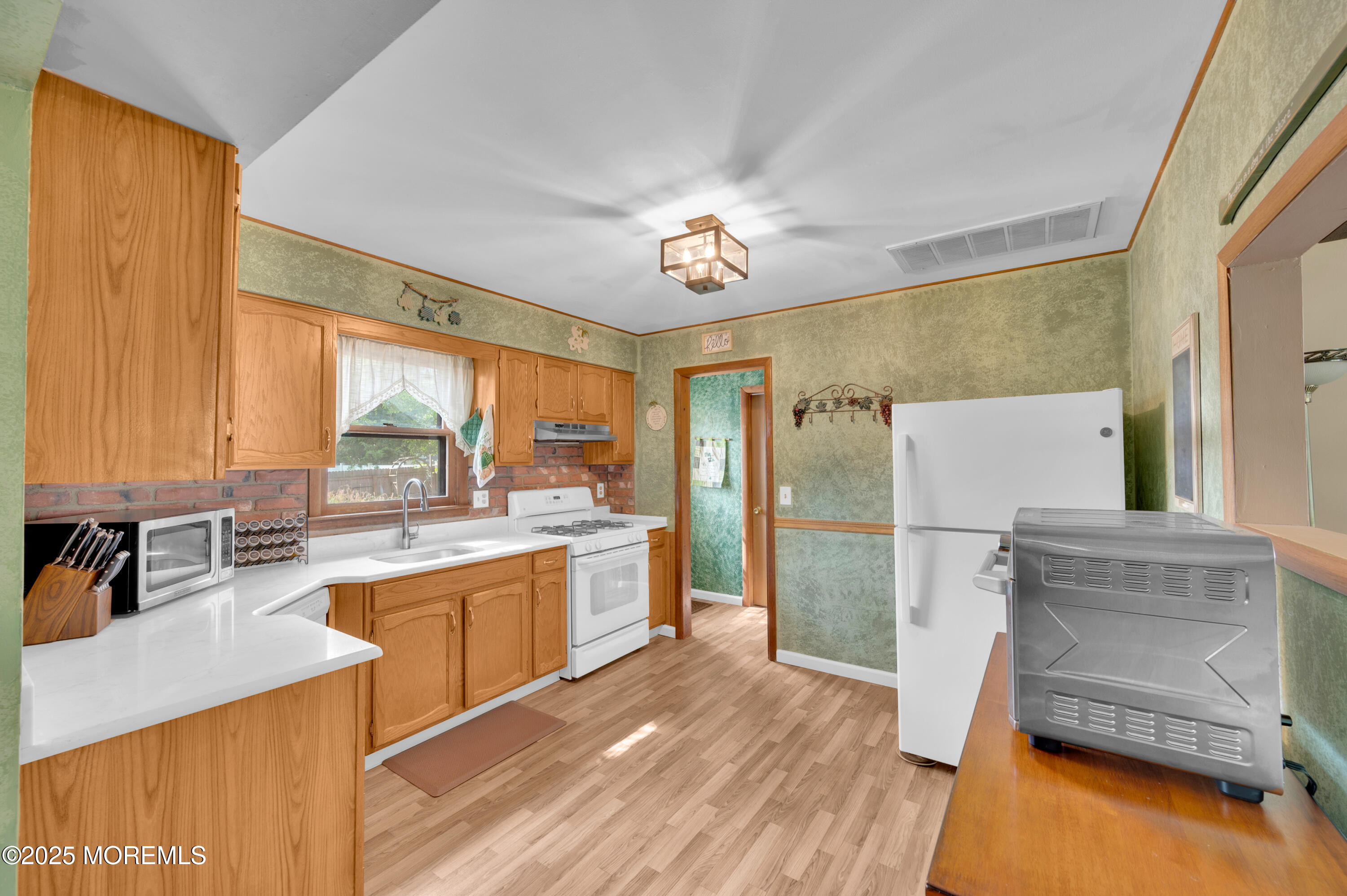 721 Cable Avenue, Beachwood, NJ, 08722 image 13