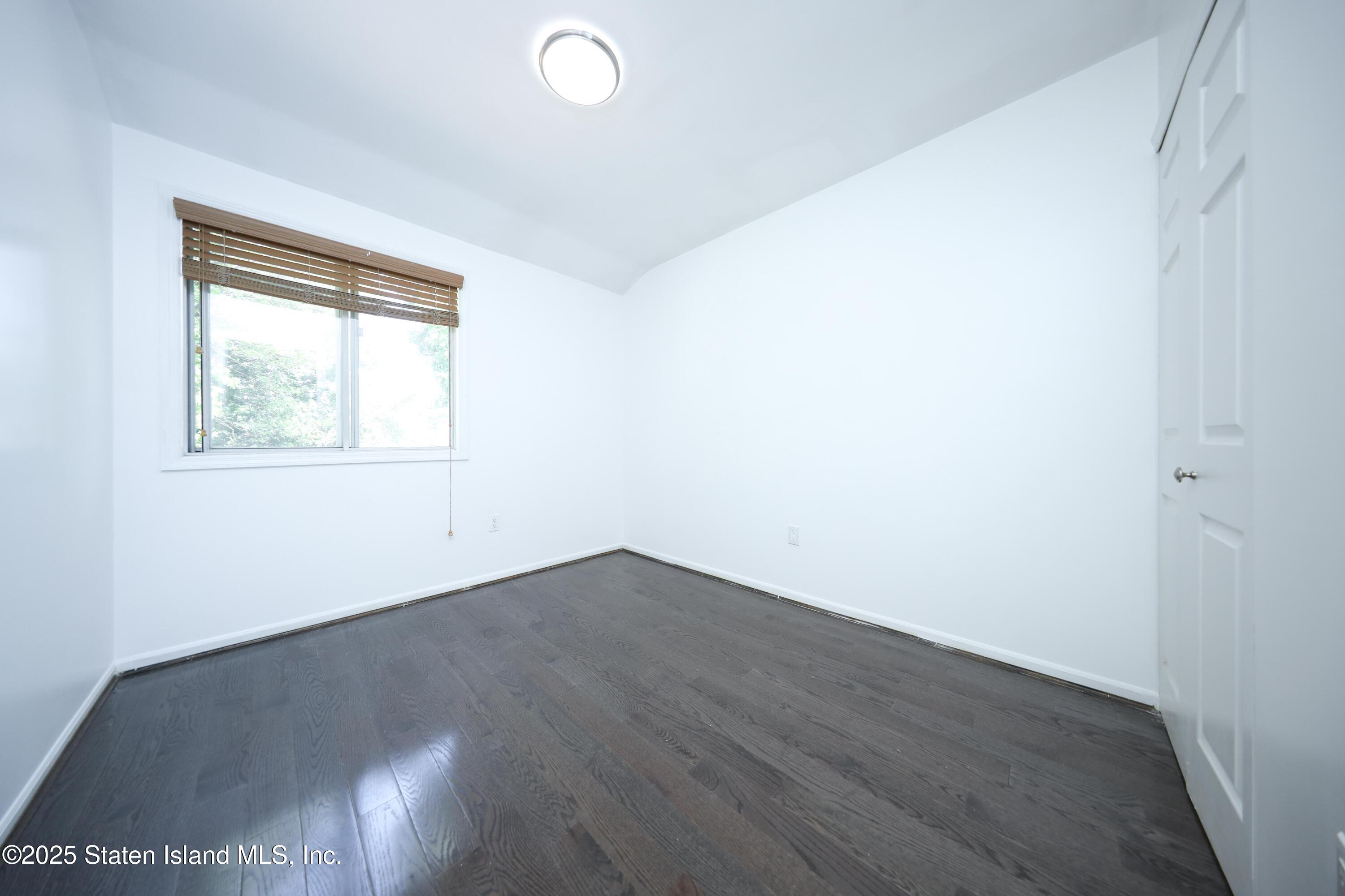 45 Ilyssa Way, Staten Island, NY, 10312 image 16