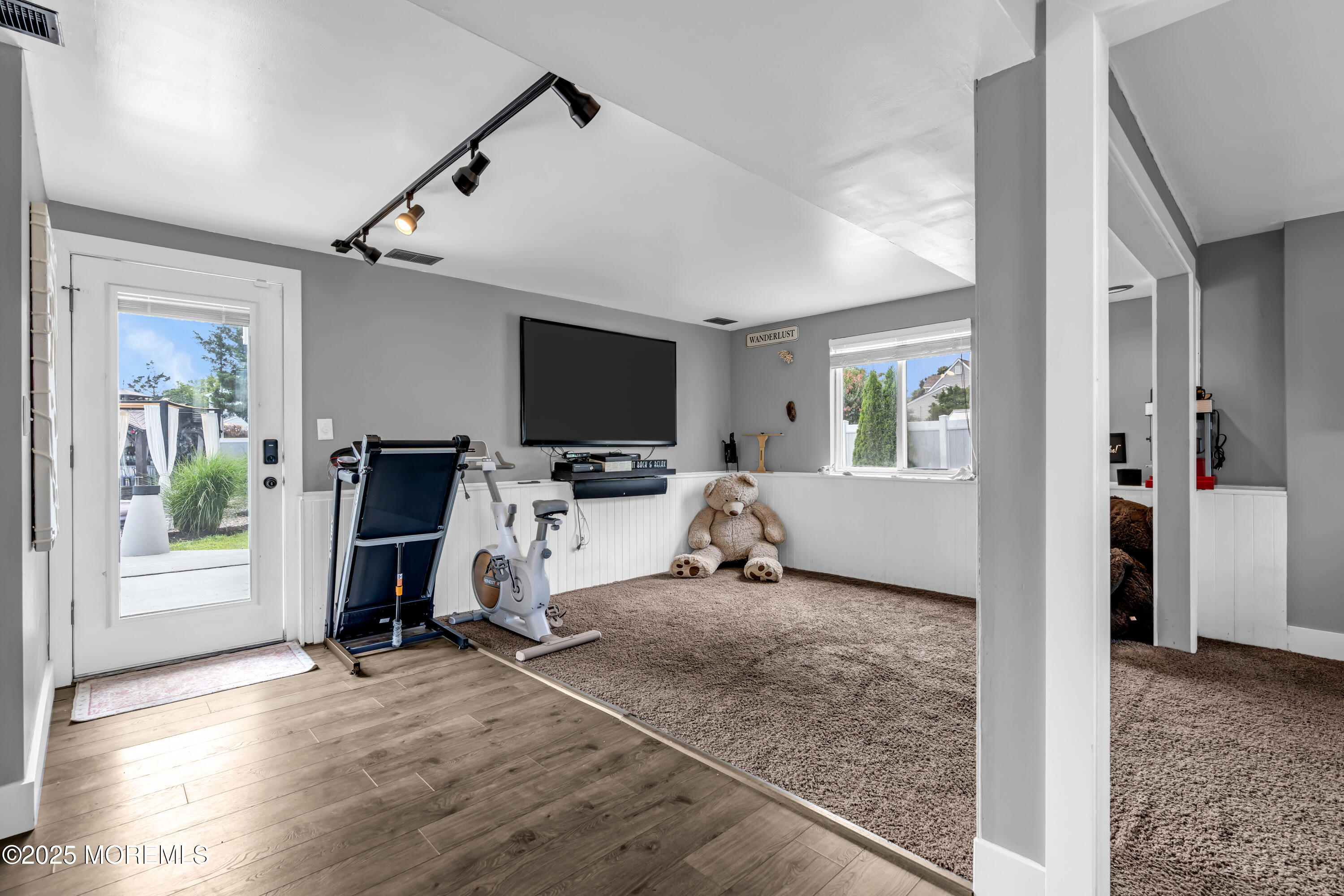 109 Twin Rivers Drive Image 3