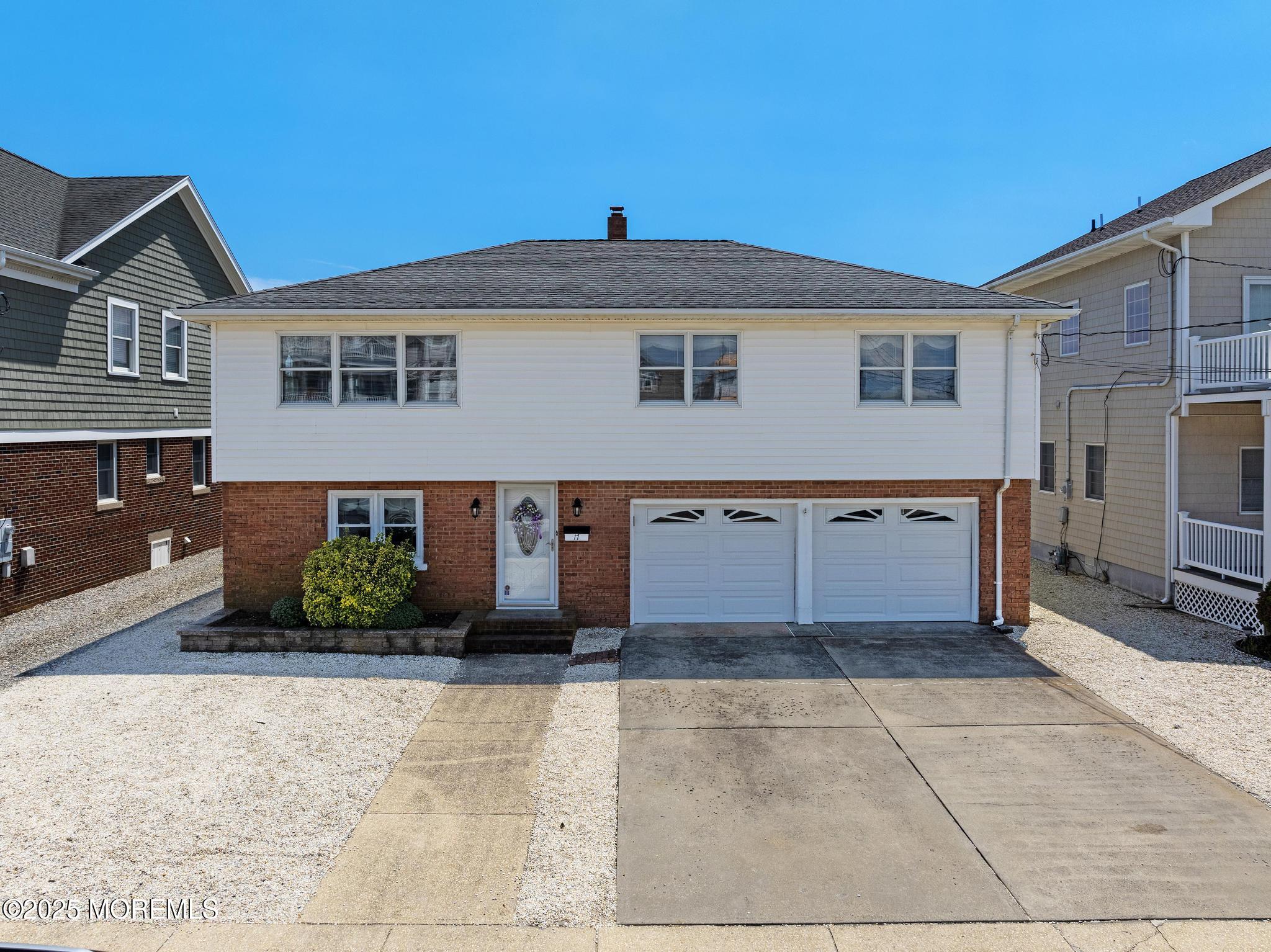 17 J Street Image 3