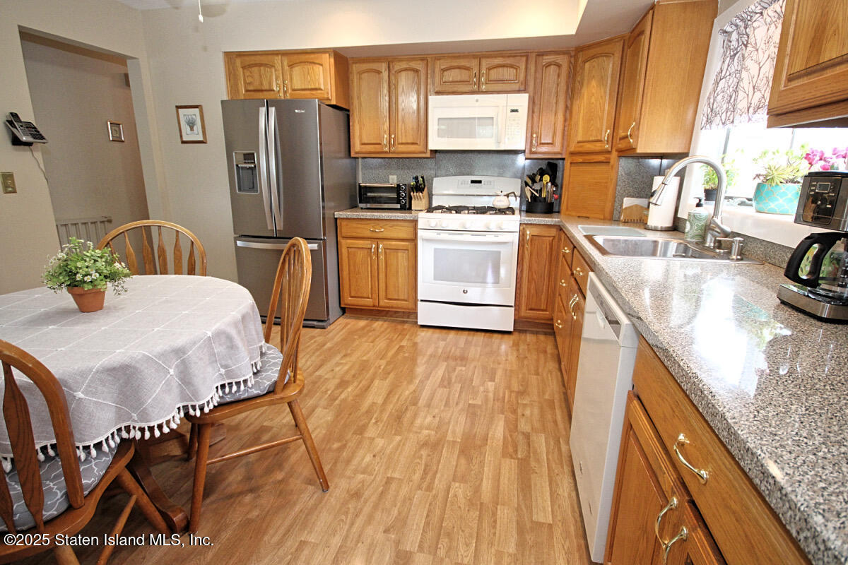 169 Lamoka Avenue, Staten Island, NY, 10308 image 20