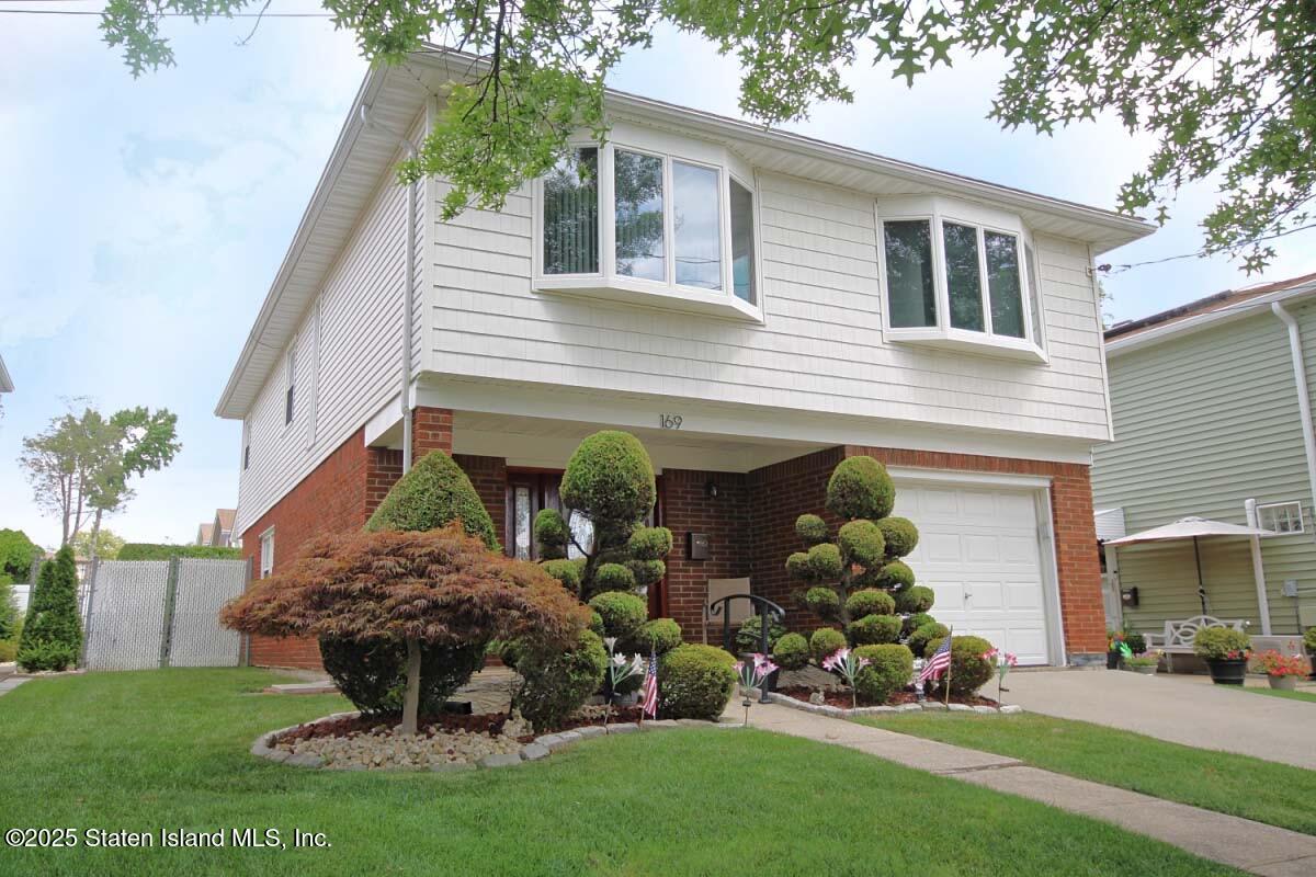 169 Lamoka Avenue, Staten Island, NY, 10308