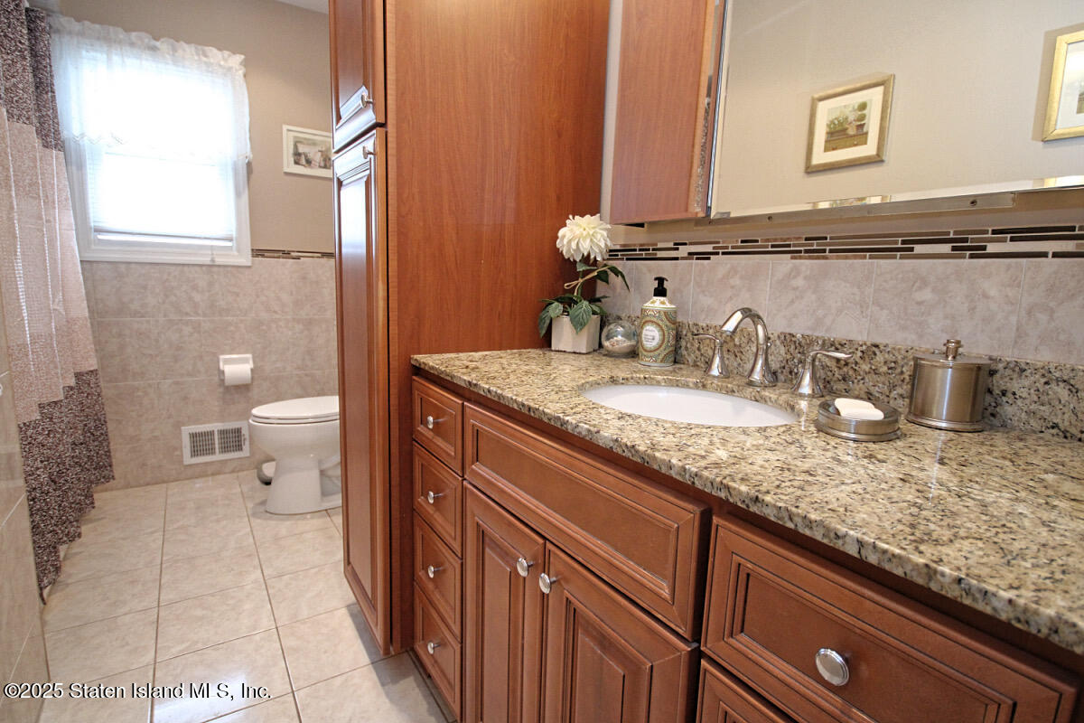 169 Lamoka Avenue, Staten Island, NY, 10308 image 29