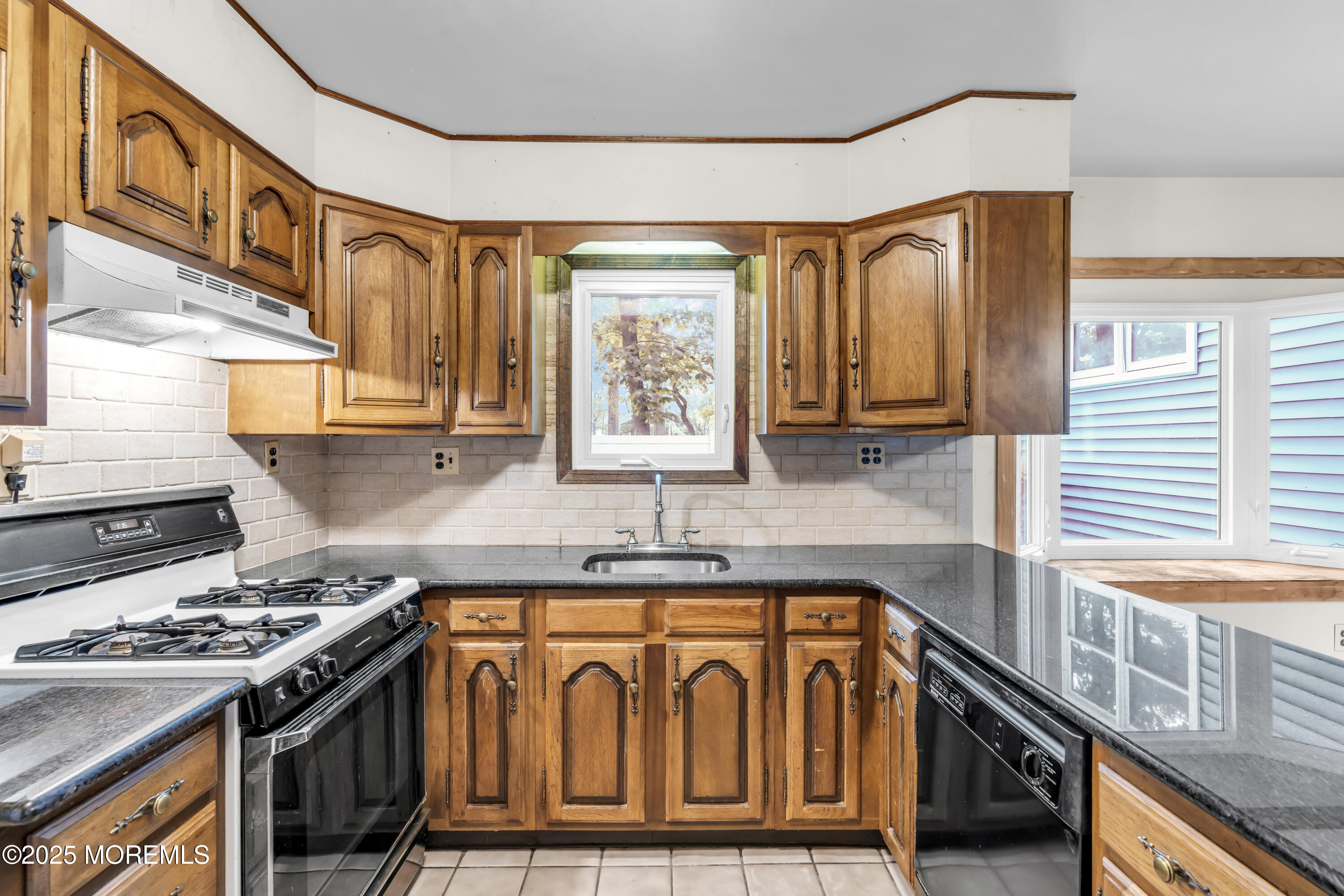 11 Phillips Mills Drive, Middletown, NJ, 07748 image 16