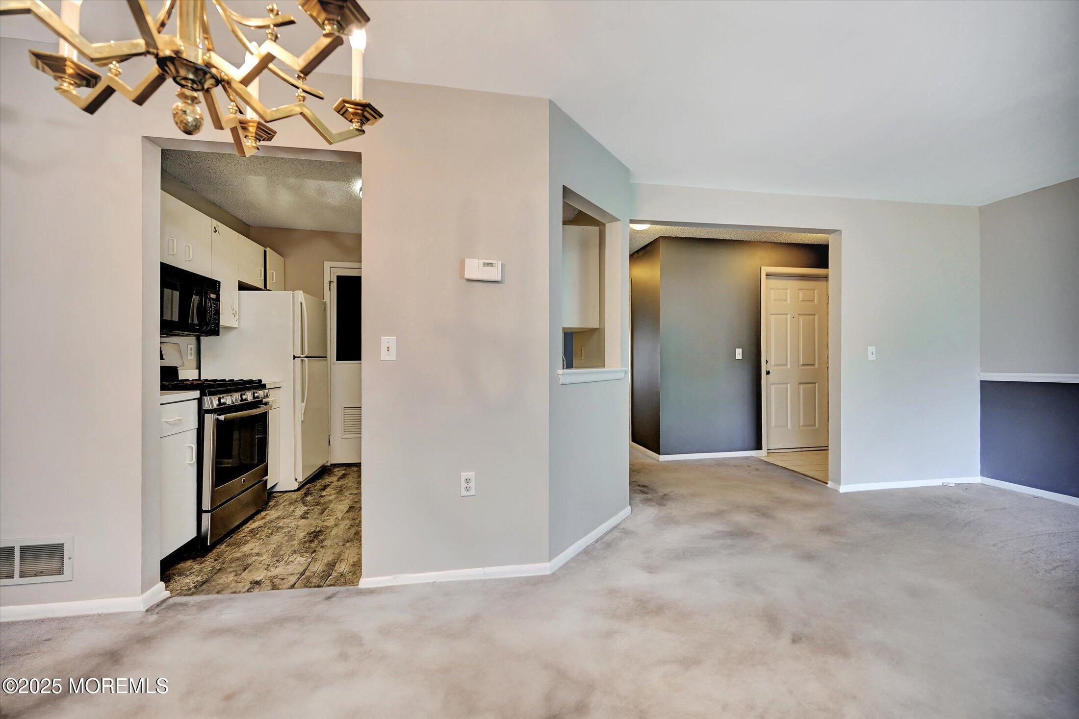 175 Forsythia Lane, Englishtown, NJ, 07726 image 8