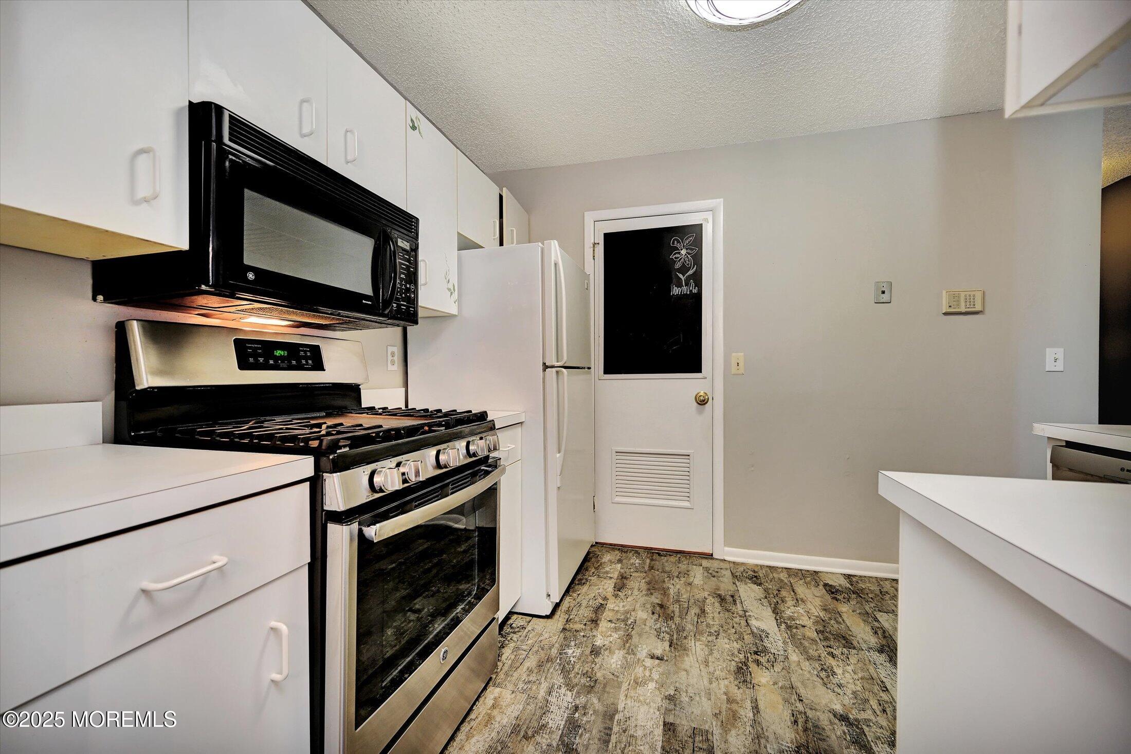 175 Forsythia Lane, Englishtown, NJ, 07726 image 13