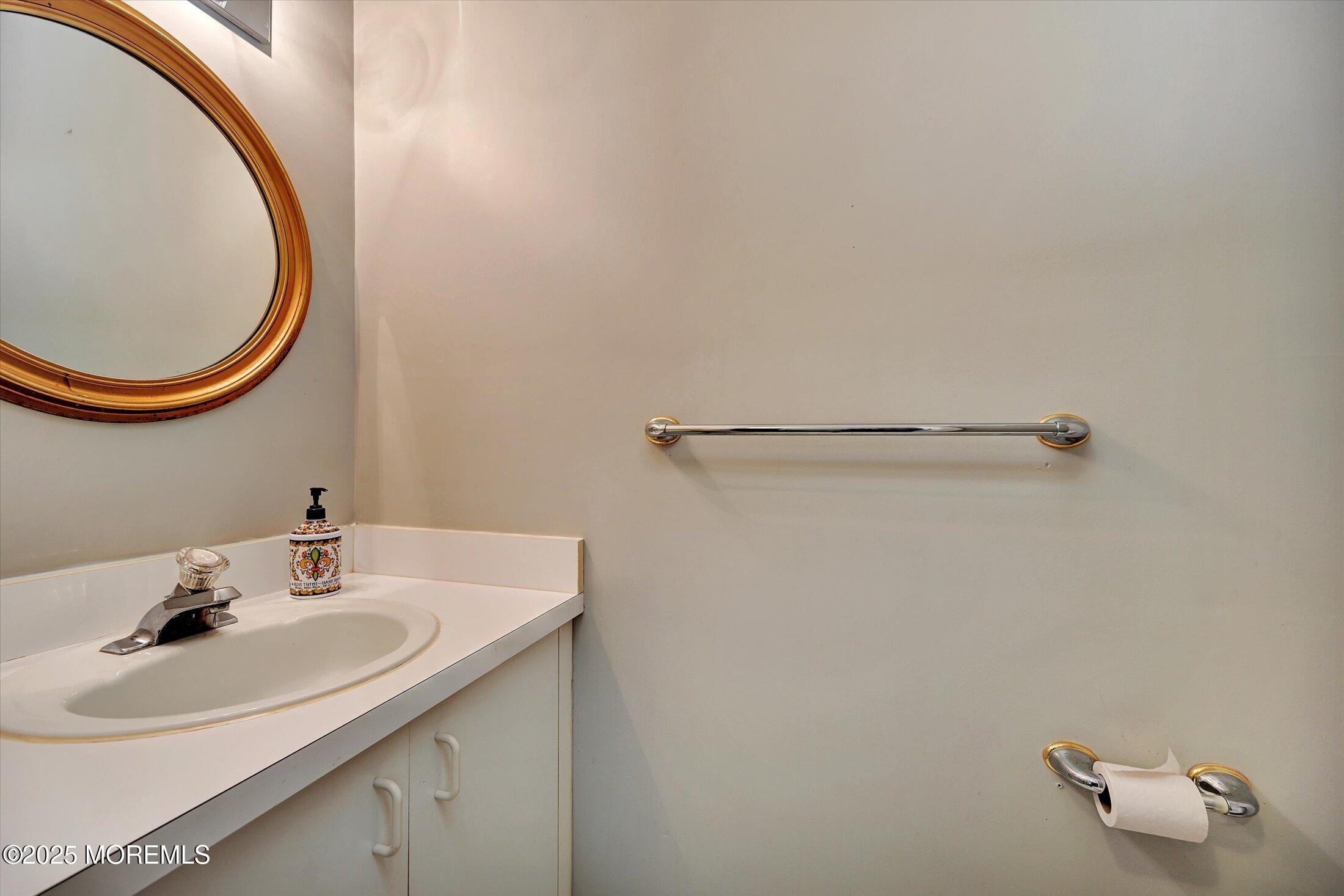 175 Forsythia Lane, Englishtown, NJ, 07726 image 25