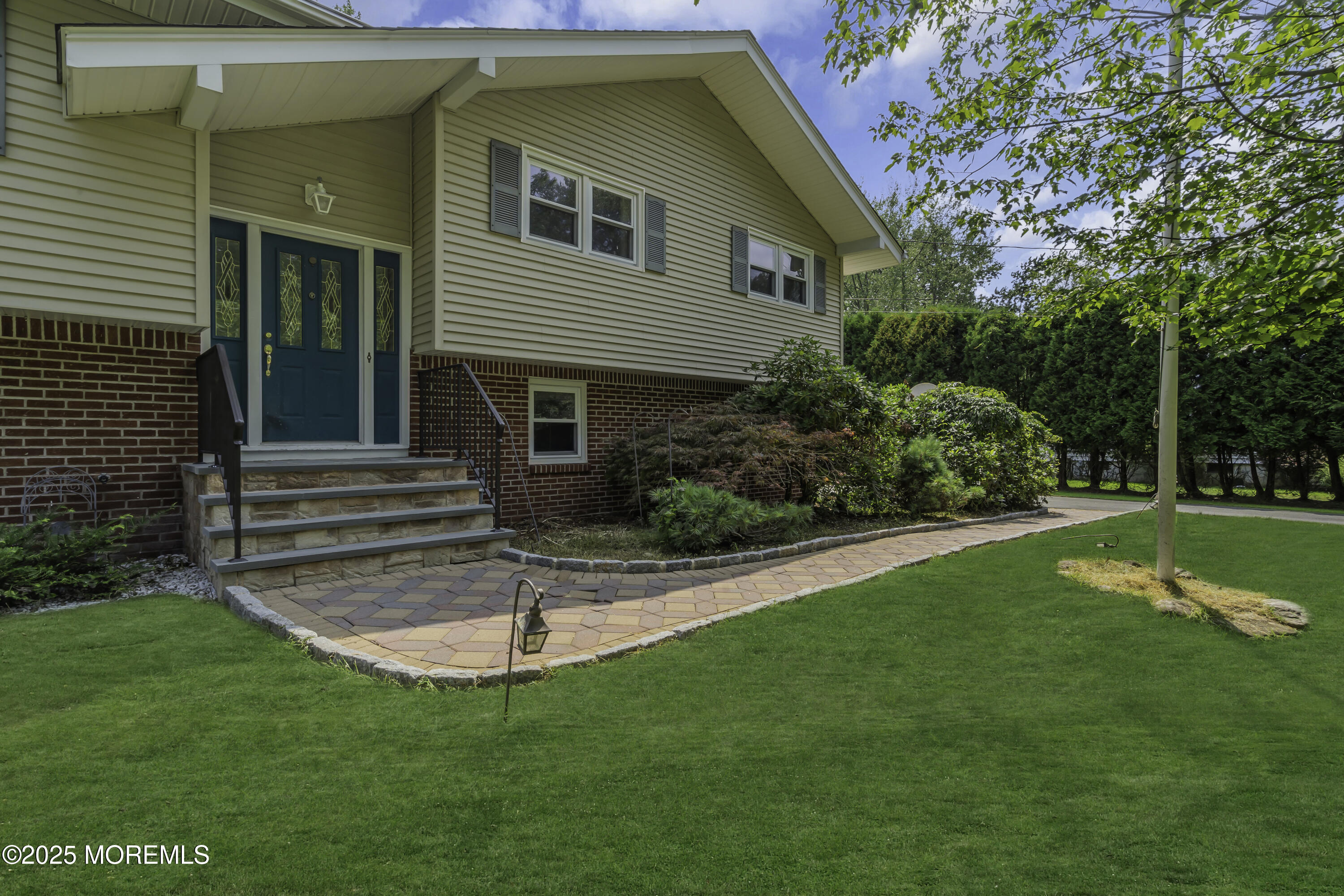 619 Maze Road Image 2