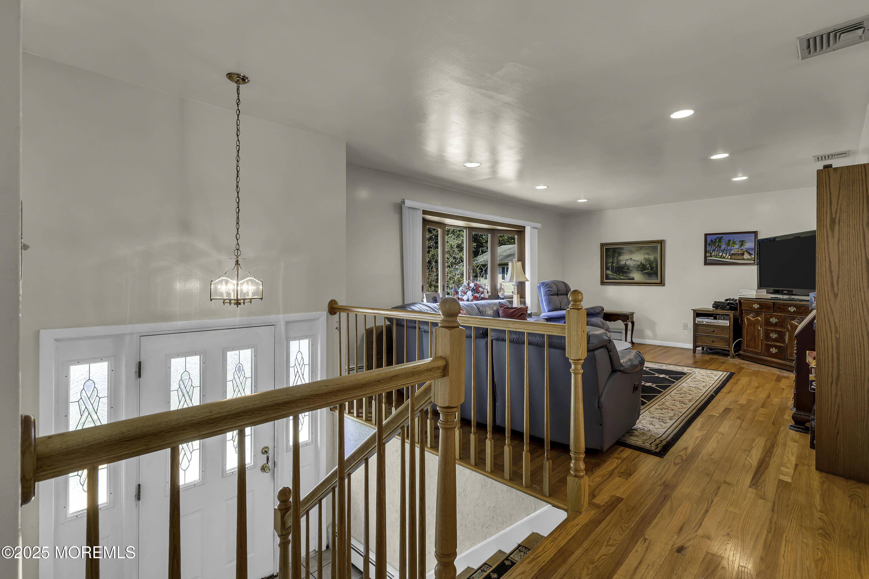 619 Maze Road Image 4